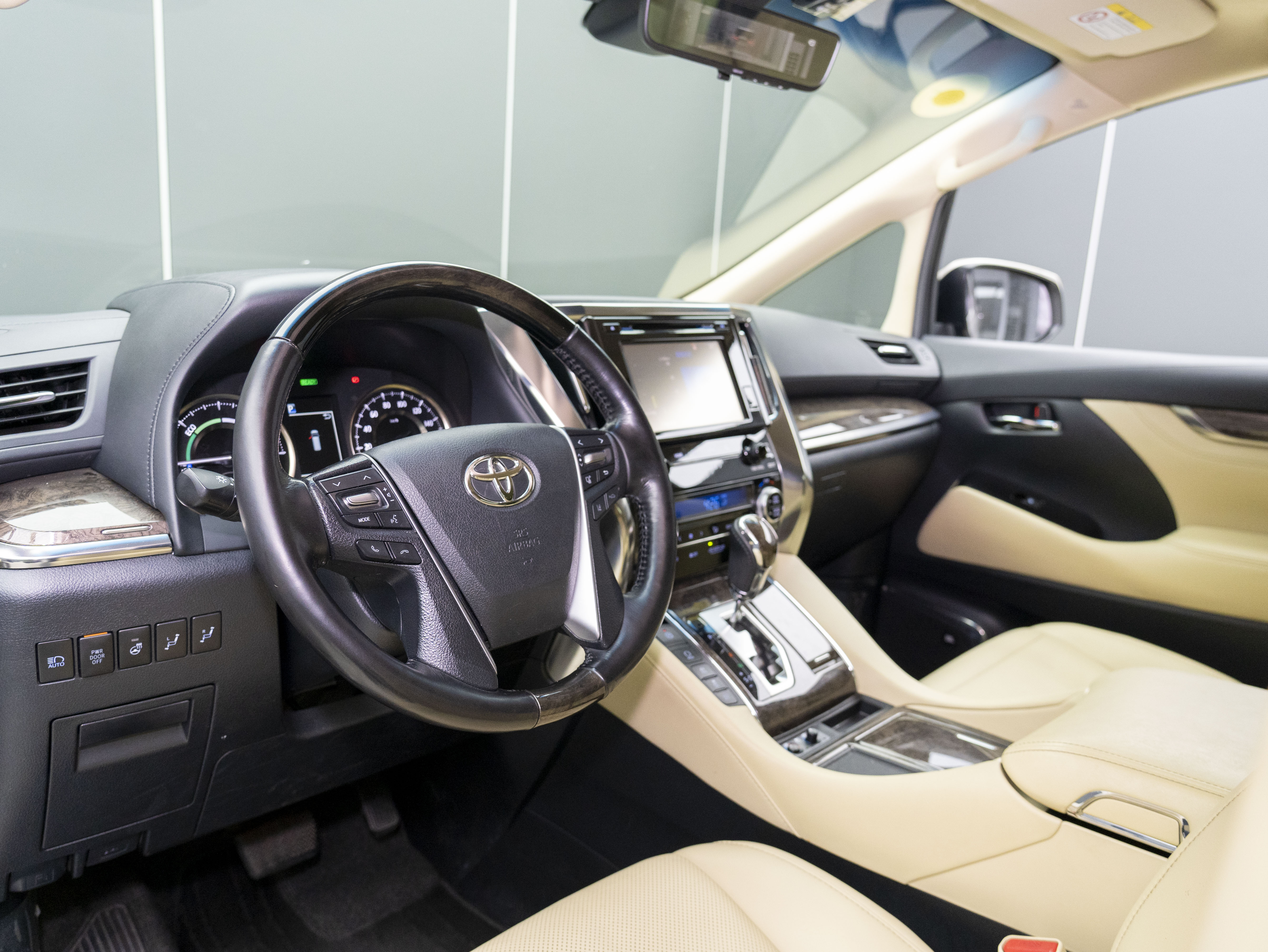 Toyota Vellfire 2020 immagine di auto #8