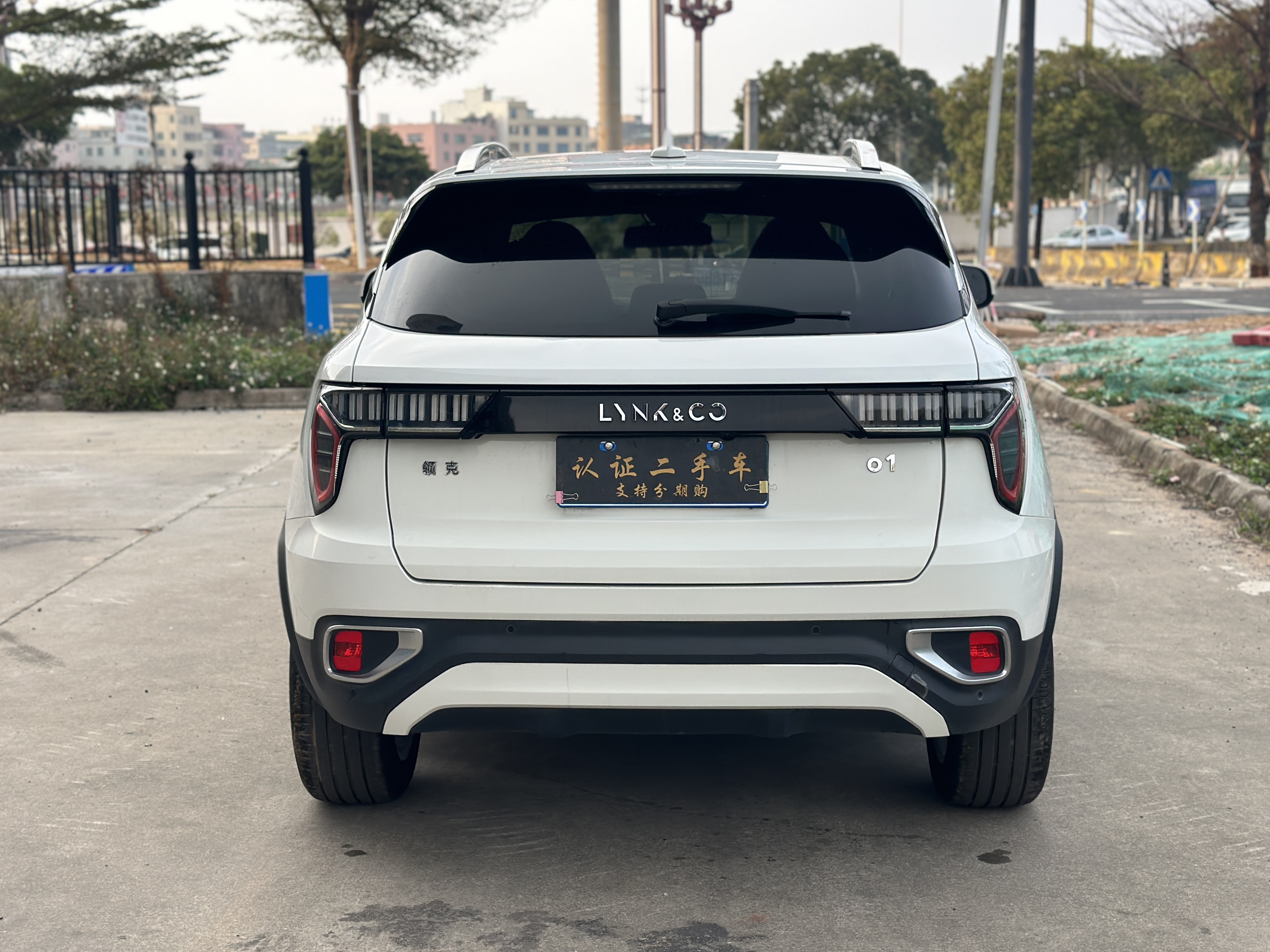 Lynk & Co 2019 #8 Lynk & Co 2019 car image #8