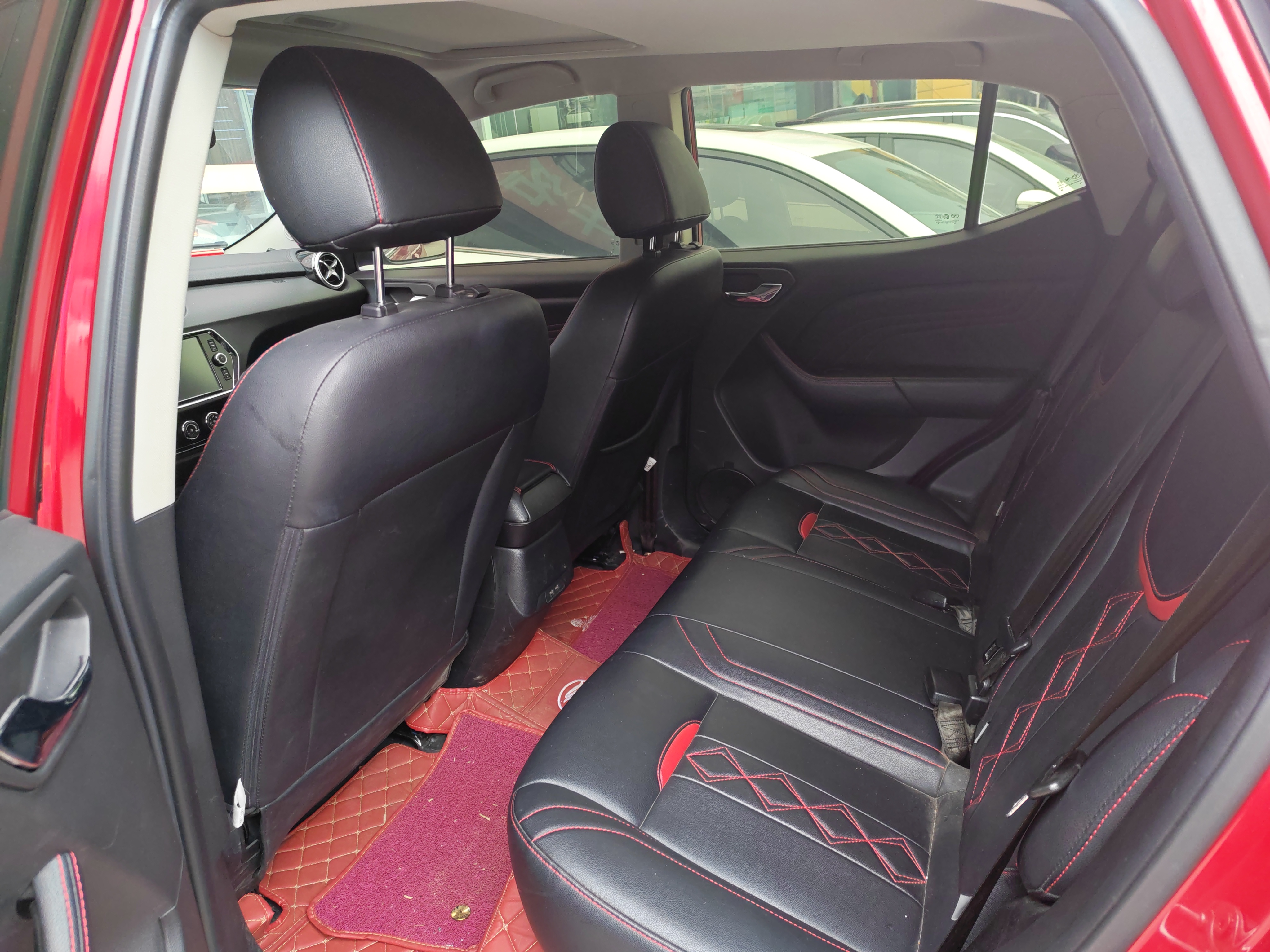 Soueast DX3 2019 car image #8