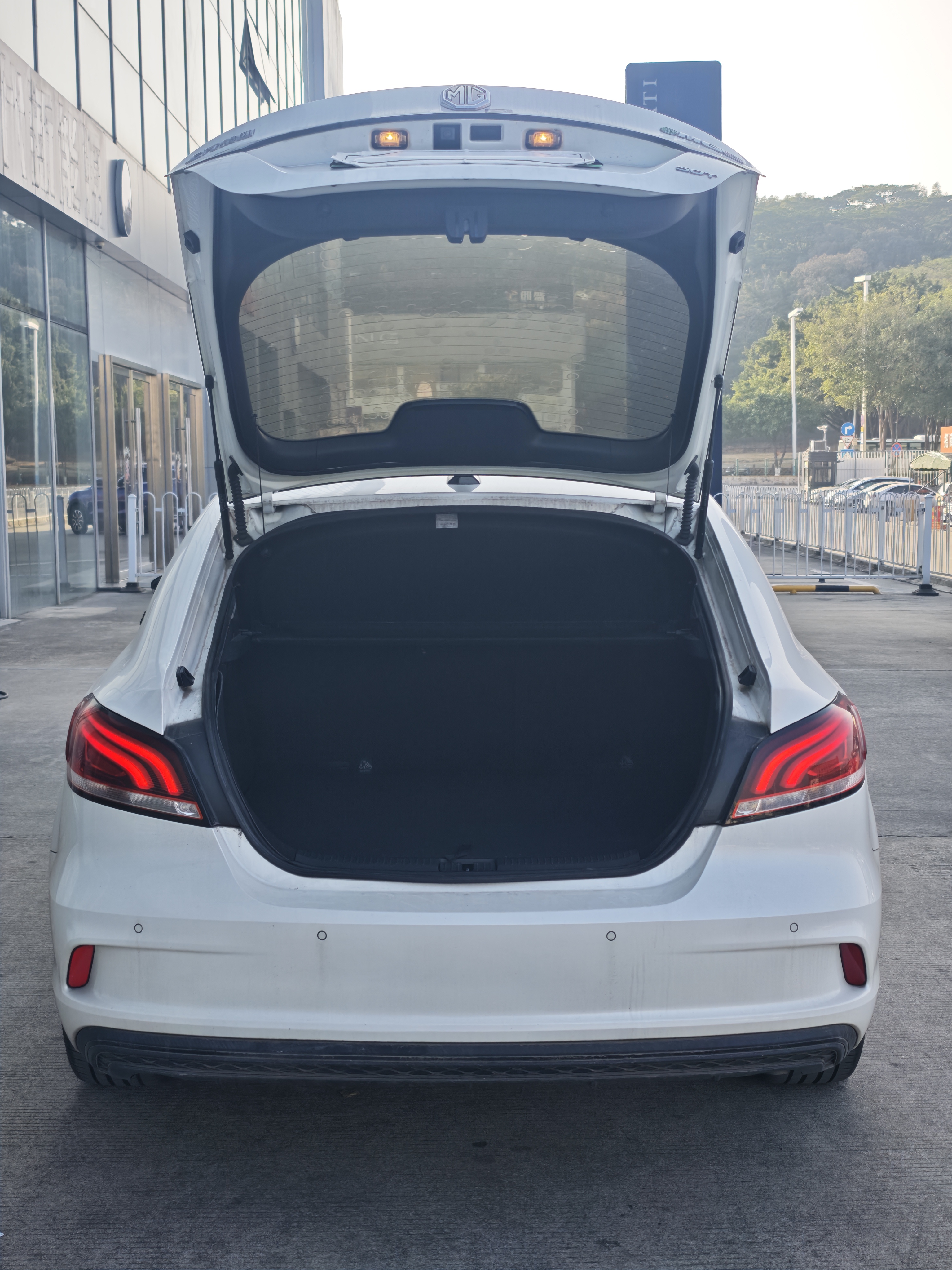 MG 6 New Energy 2020 #8 MG 6 New Energy 2020 car image #8