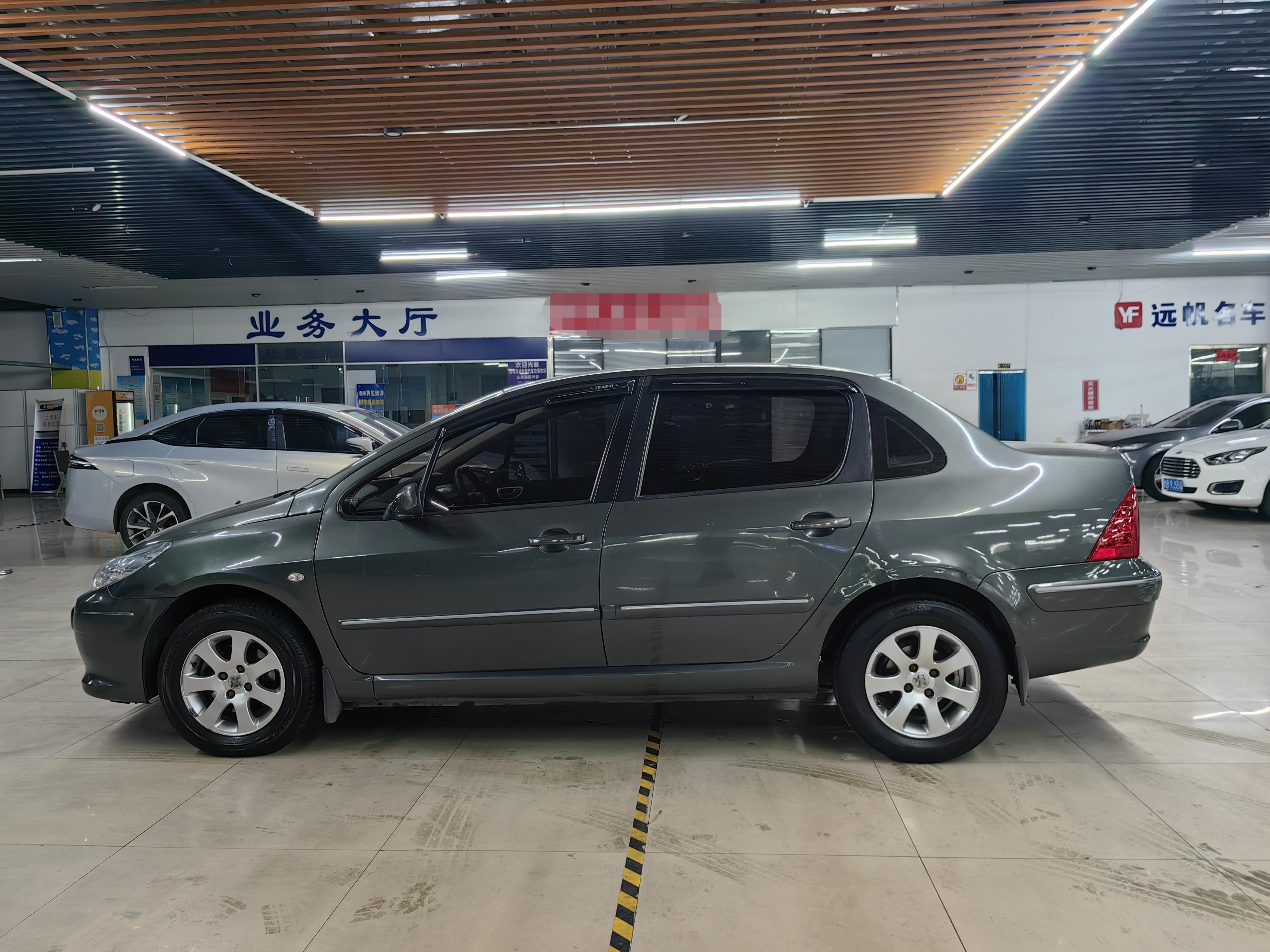 Peugeot 307 2011 car image #8