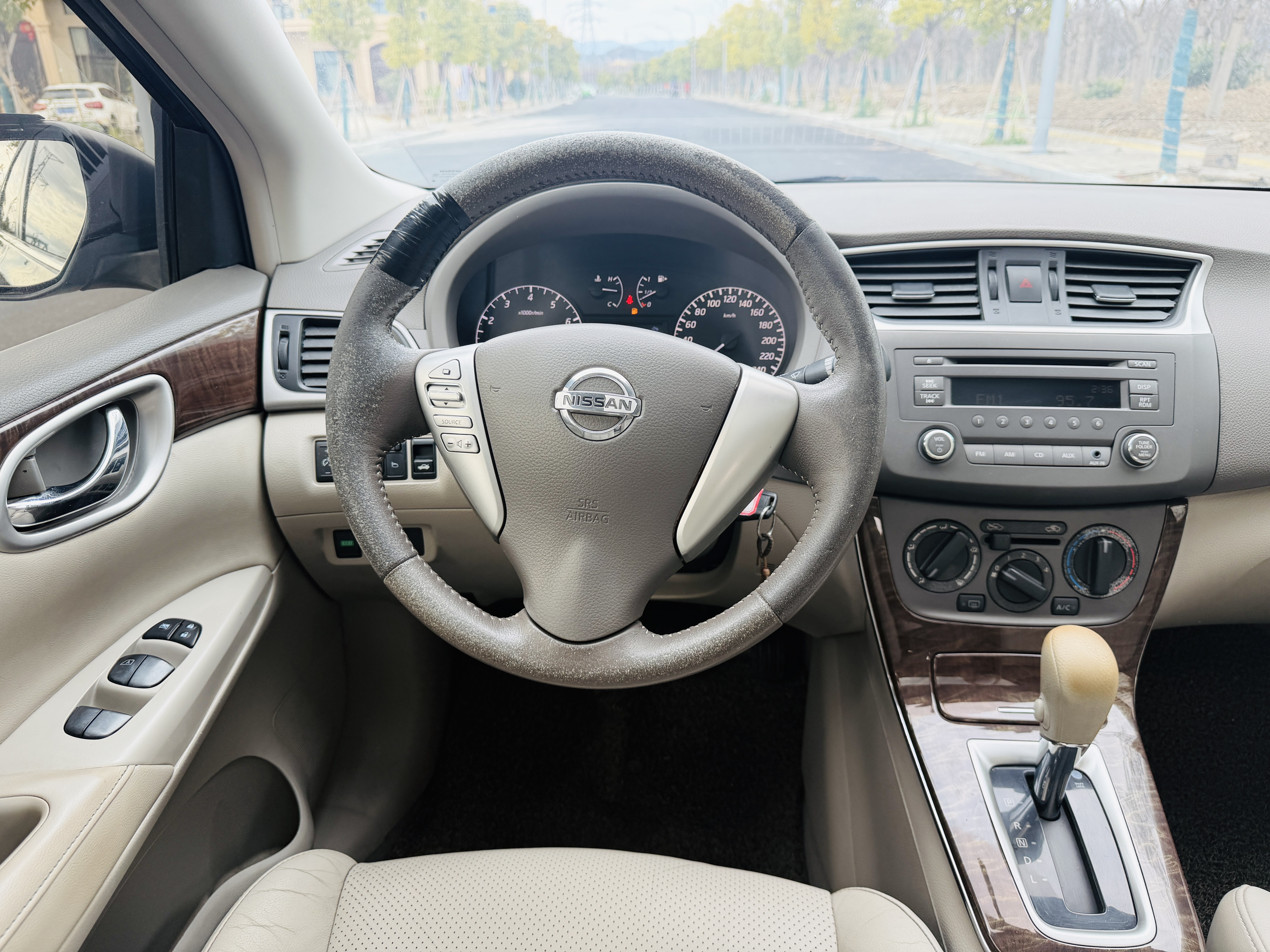 Nissan Sylphy 2013 #8 Nissan Sylphy 2013 car image #8