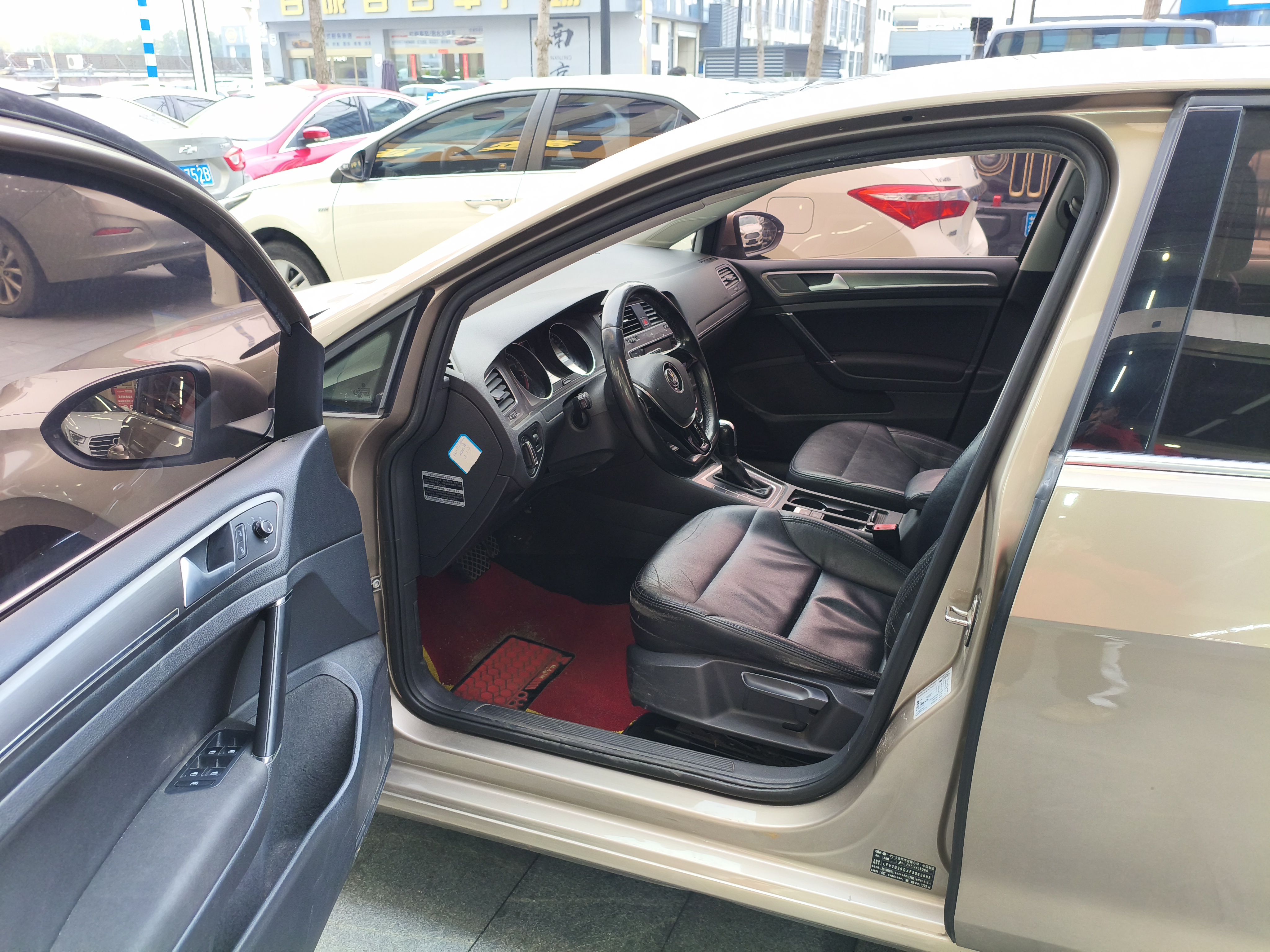 Volkswagen Golf 2015 car image #8
