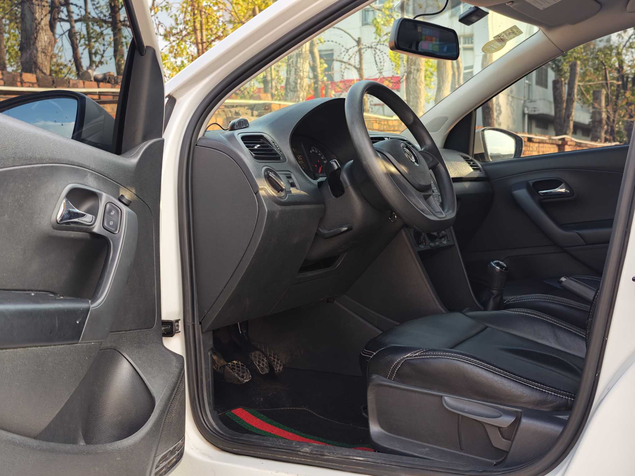 Volkswagen Polo 2014 imagem de carro #8