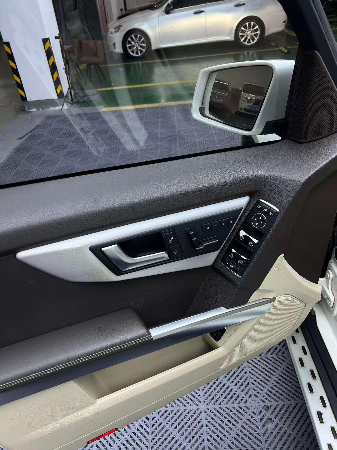 Mercedes-Benz GLK Class 2015 car image #8