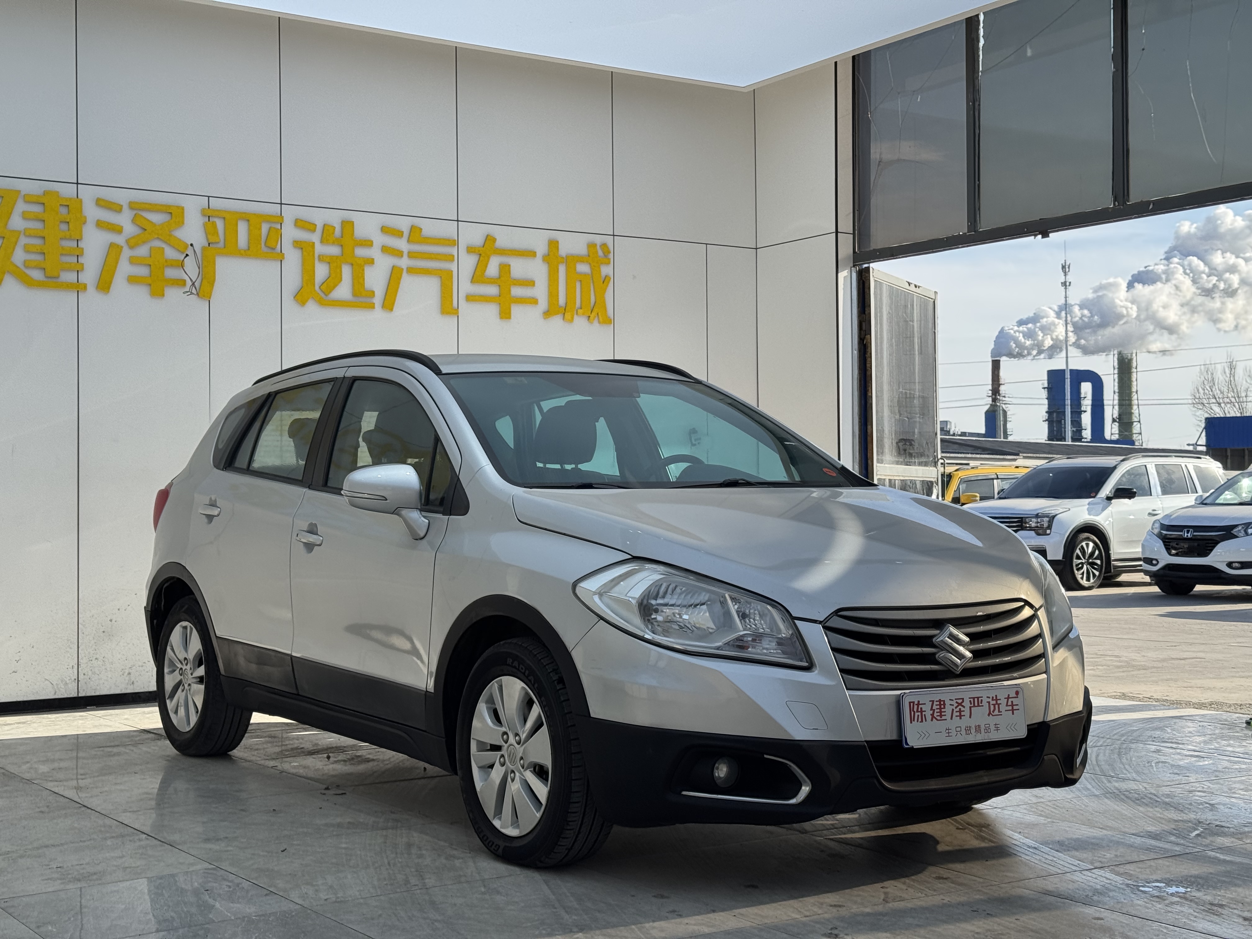 Suzuki S-Cross 2014 صورة سيارة #8