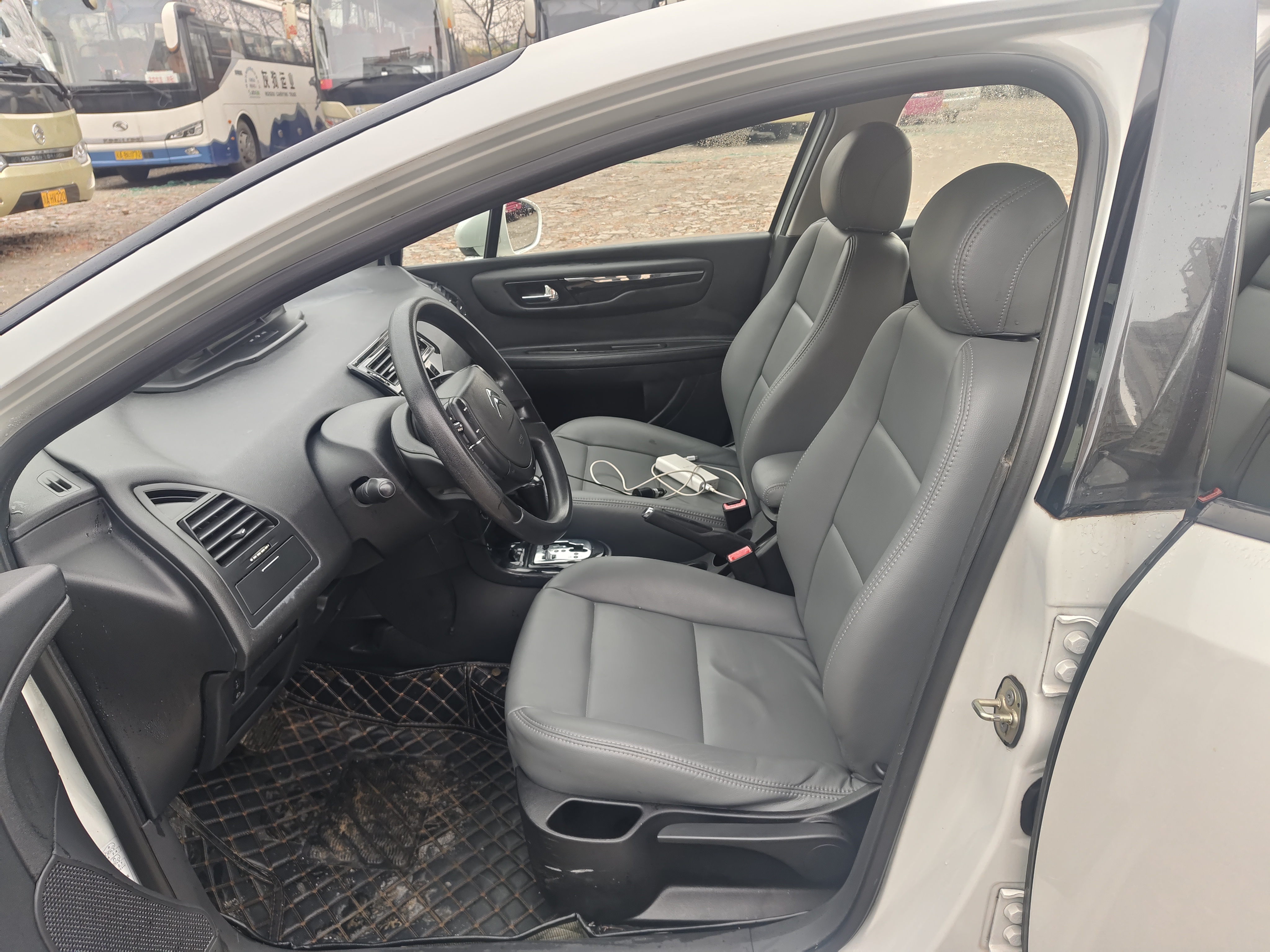 Citroen C-Quatre 2014 car image #8