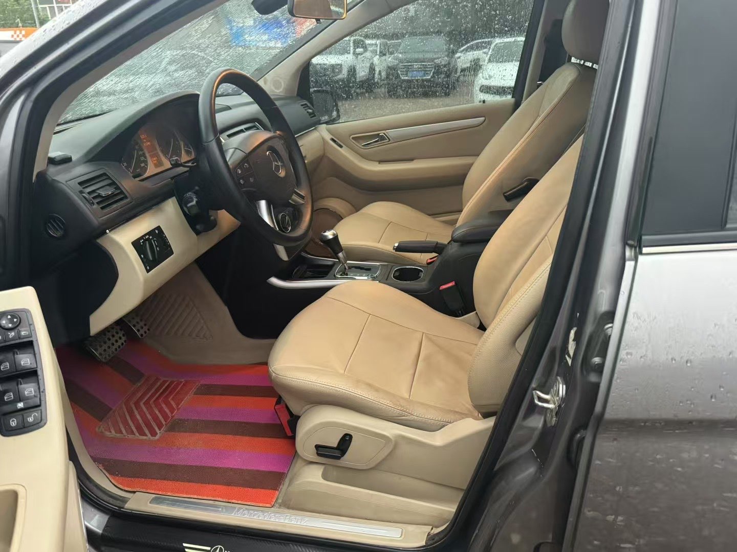 Mercedes-Benz B Class 2010 #8 Mercedes-Benz B Class 2010 car image #8