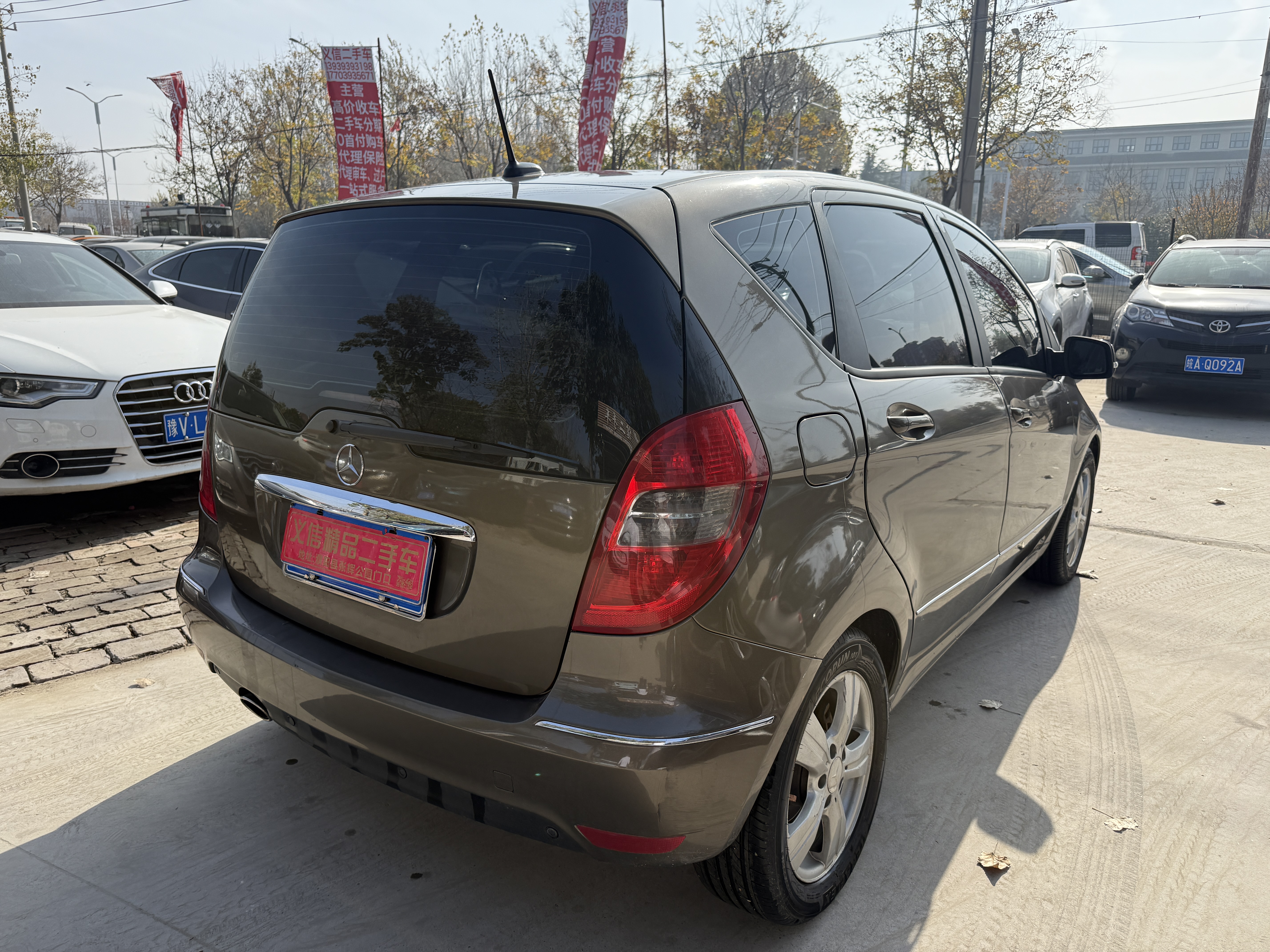 Mercedes-Benz B Class 2011 #8 Mercedes-Benz B Class 2011 car image #8