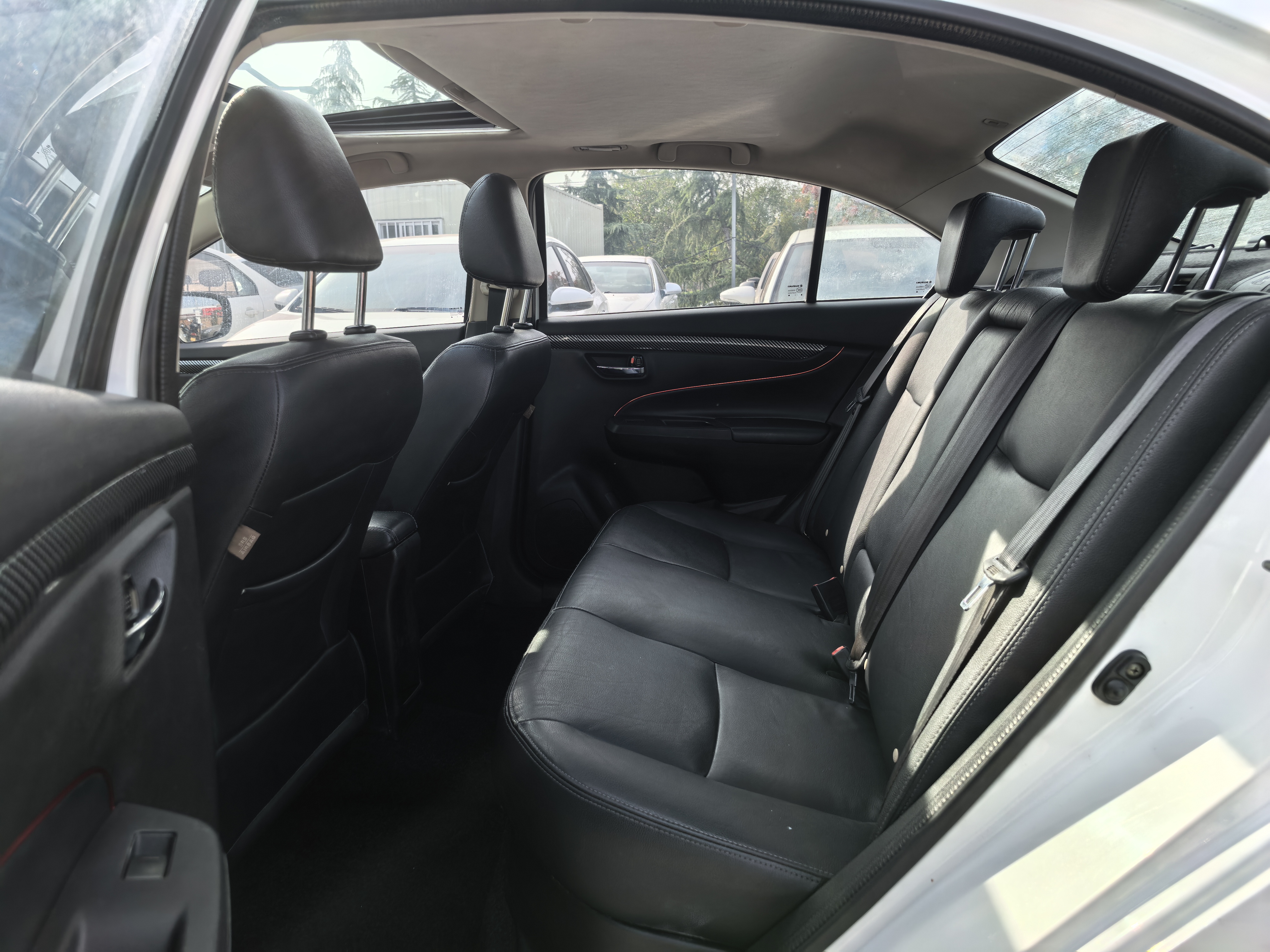 Suzuki Ciaz 2016 изображение автомобиля #8