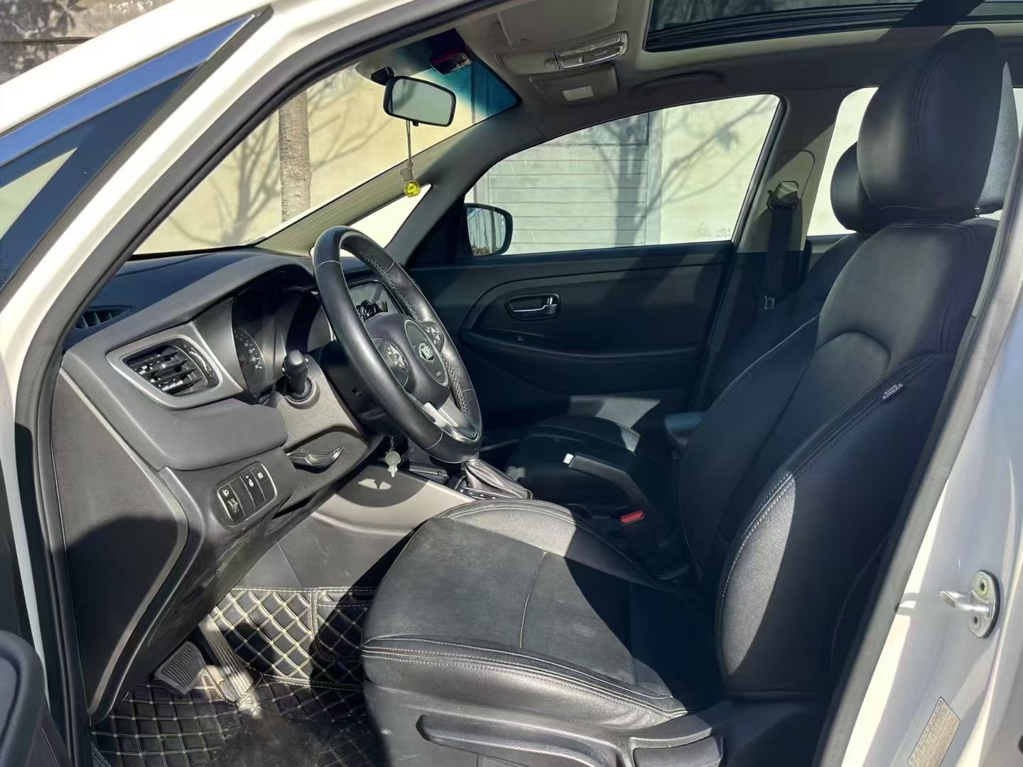 Kia Carens 2015 immagine di auto #8