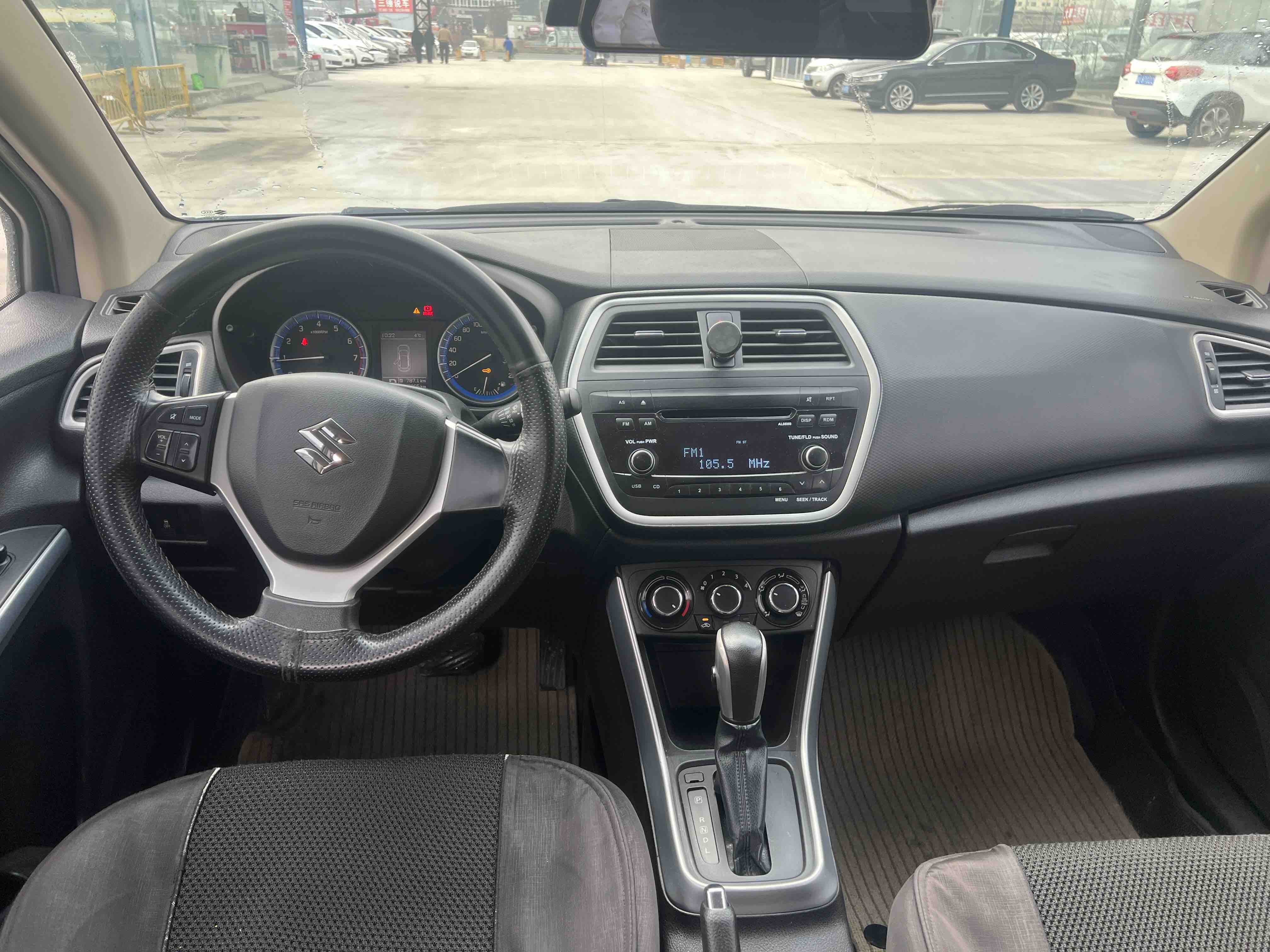 Suzuki S-Cross 2014 صورة سيارة #8