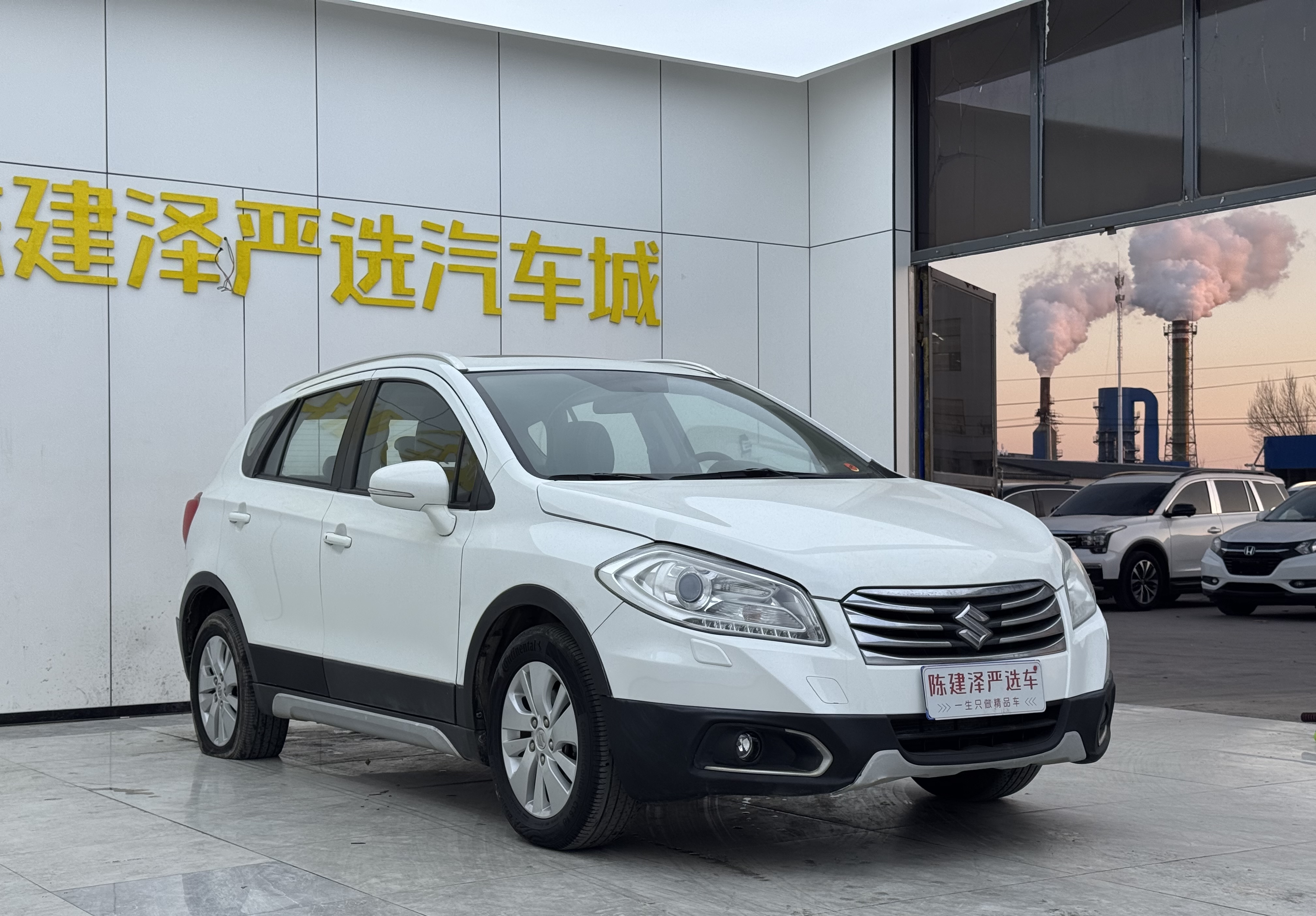 Suzuki S-Cross 2014 صورة سيارة #8