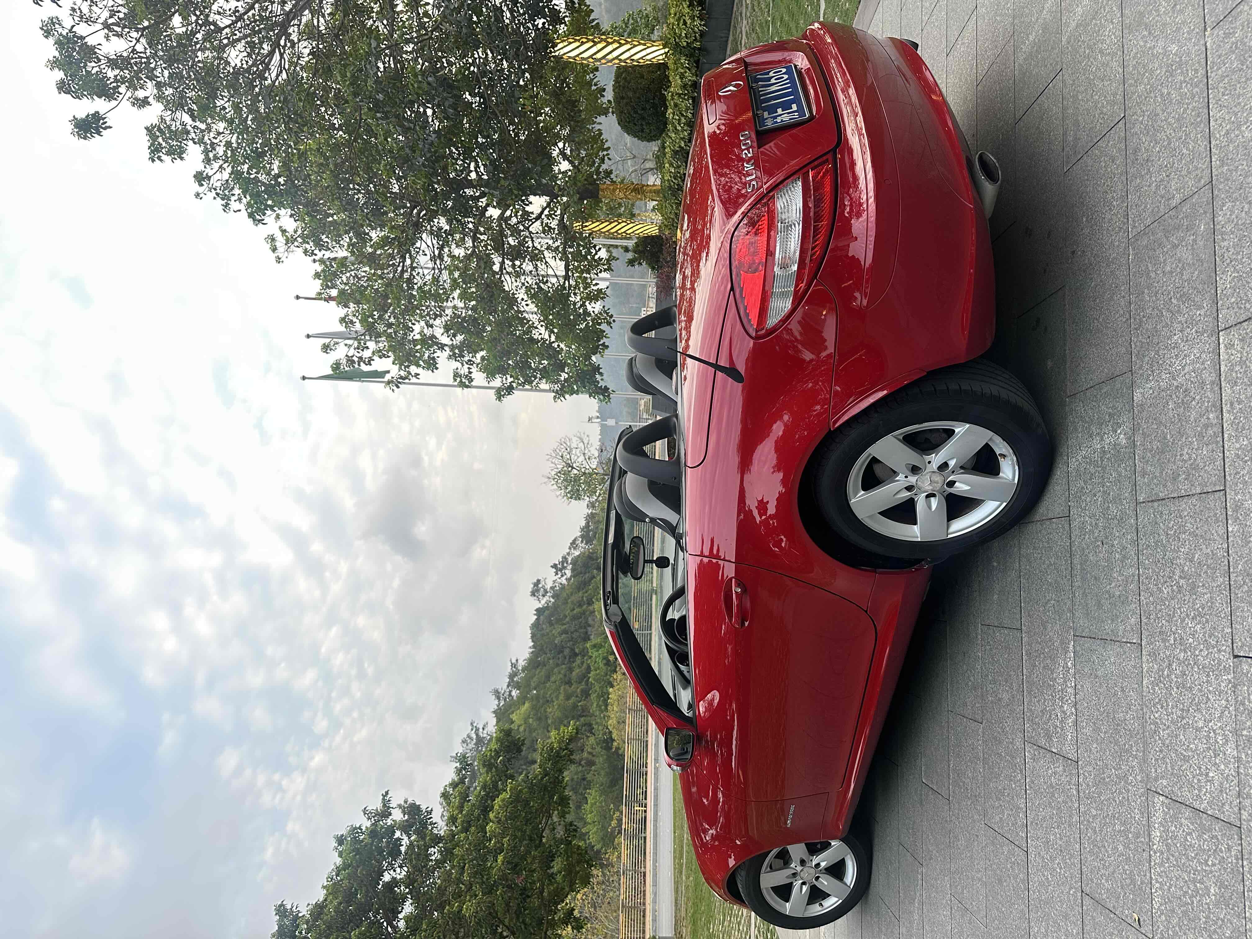 Mercedes-Benz CLK Class 2008 car image #8