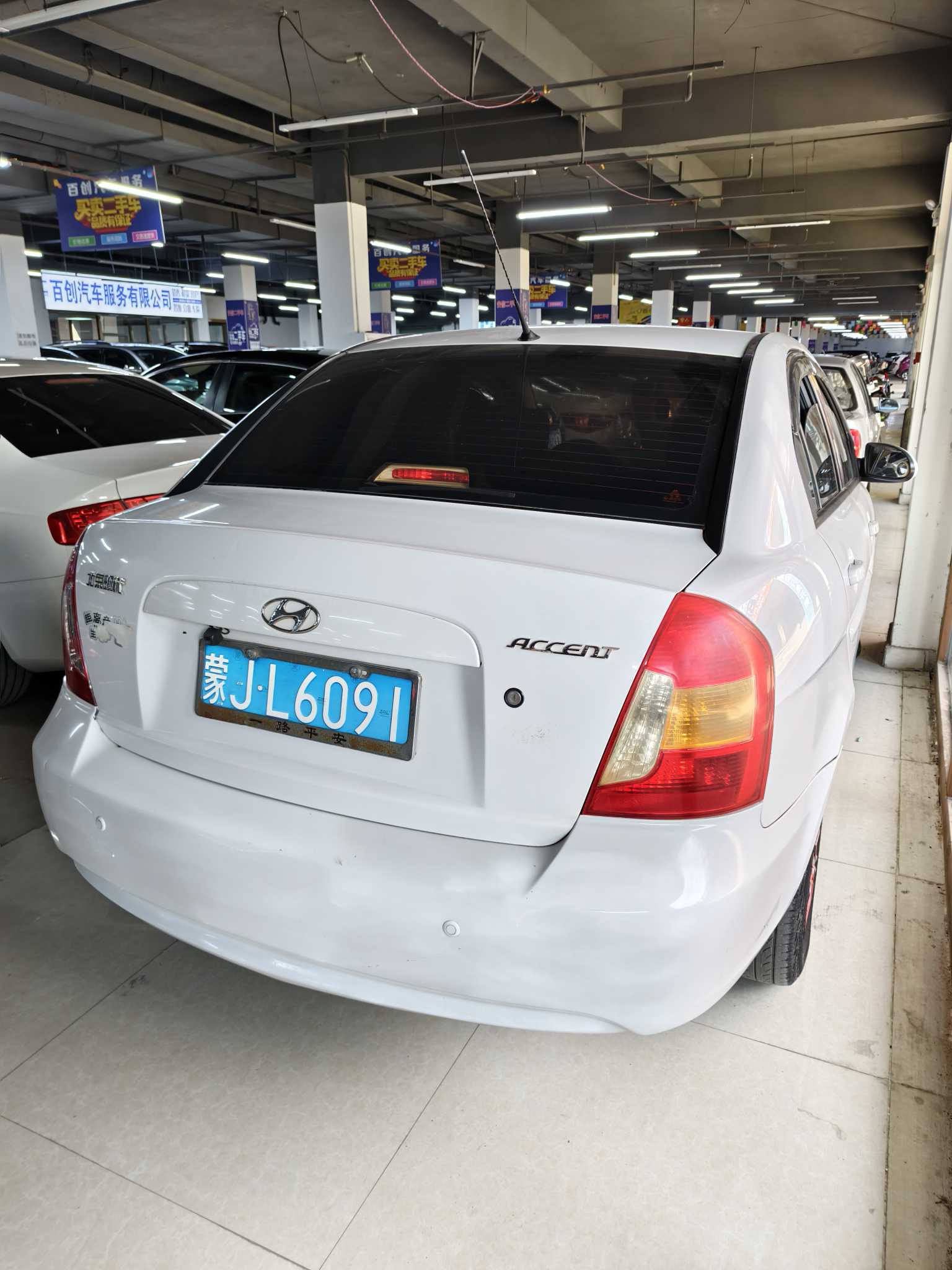 Hyundai Accent 2009 car image #8