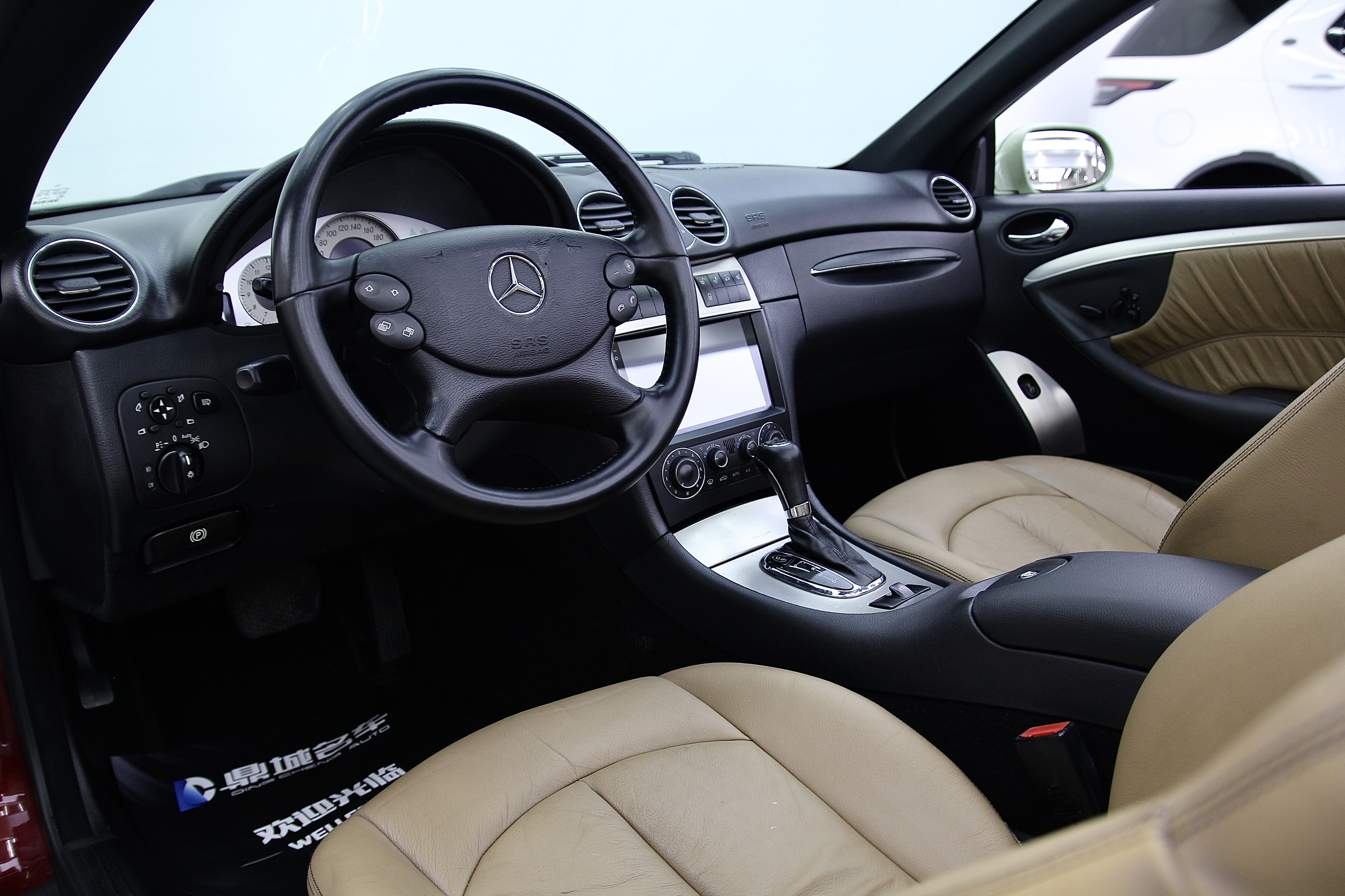 Mercedes-Benz CLK Class 2007 car image #8