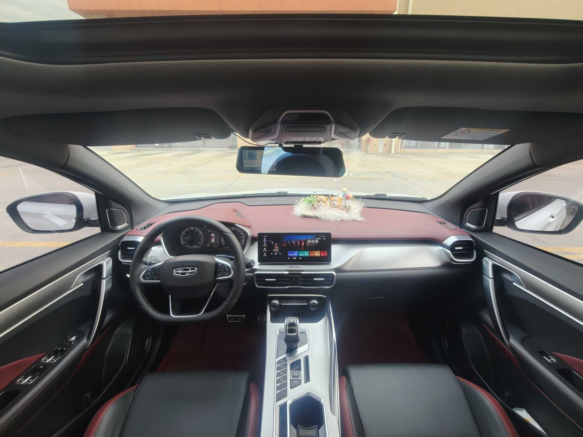GEELY Coolray 2022 #8 GEELY Coolray 2022 car image #8