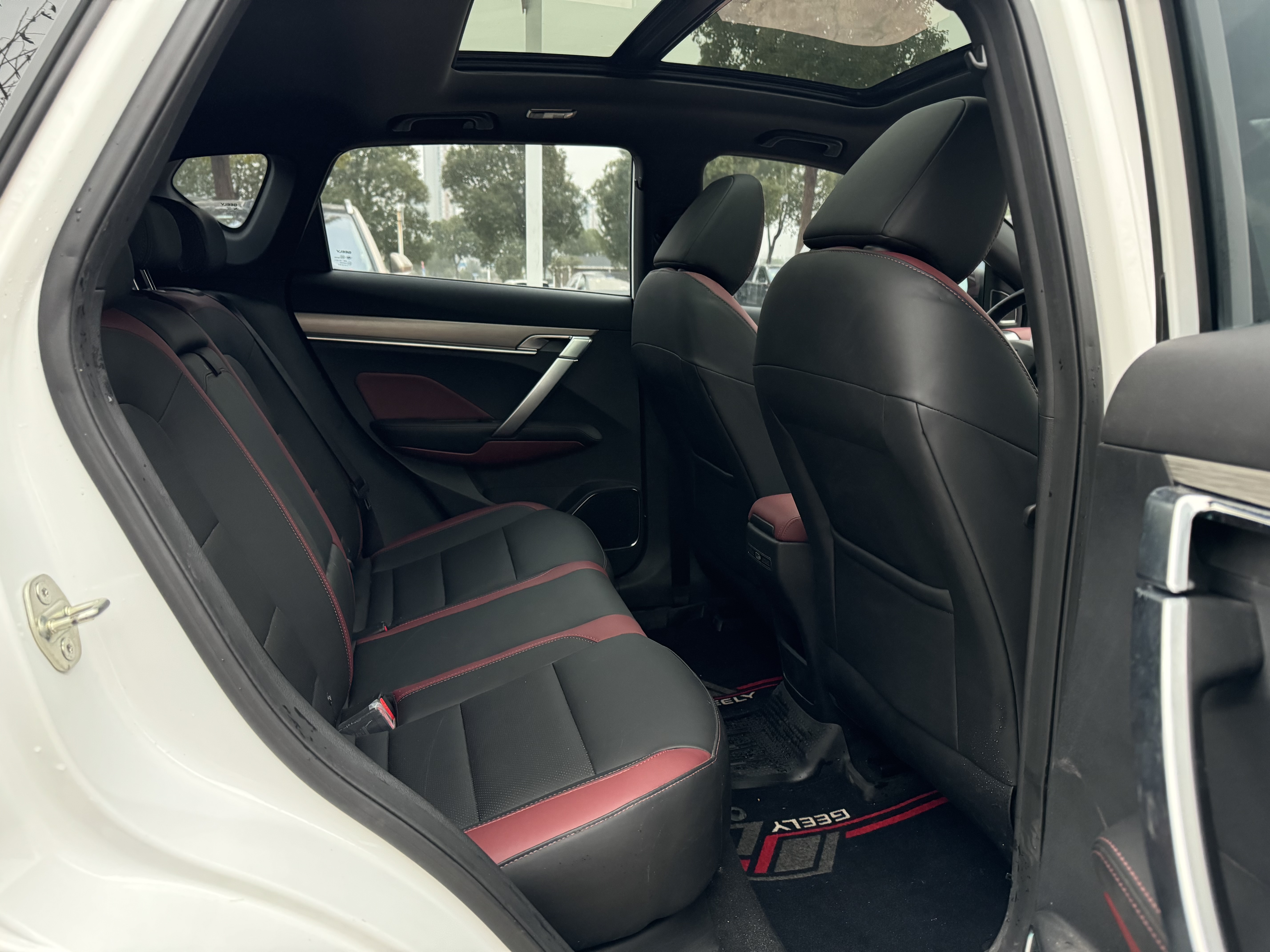 GEELY Coolray 2019 car image #8
