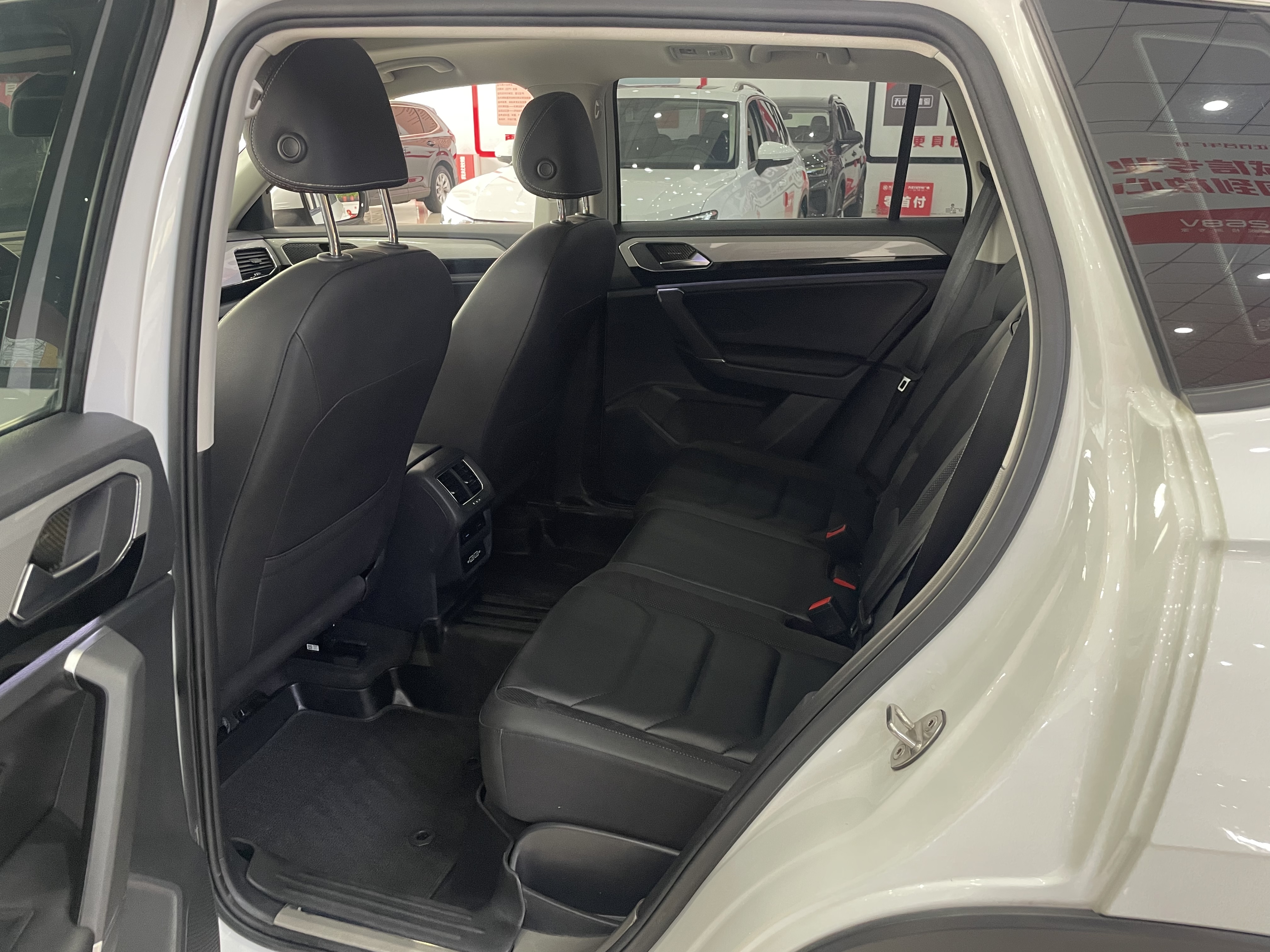 Volkswagen Tayron 2020 car image #8