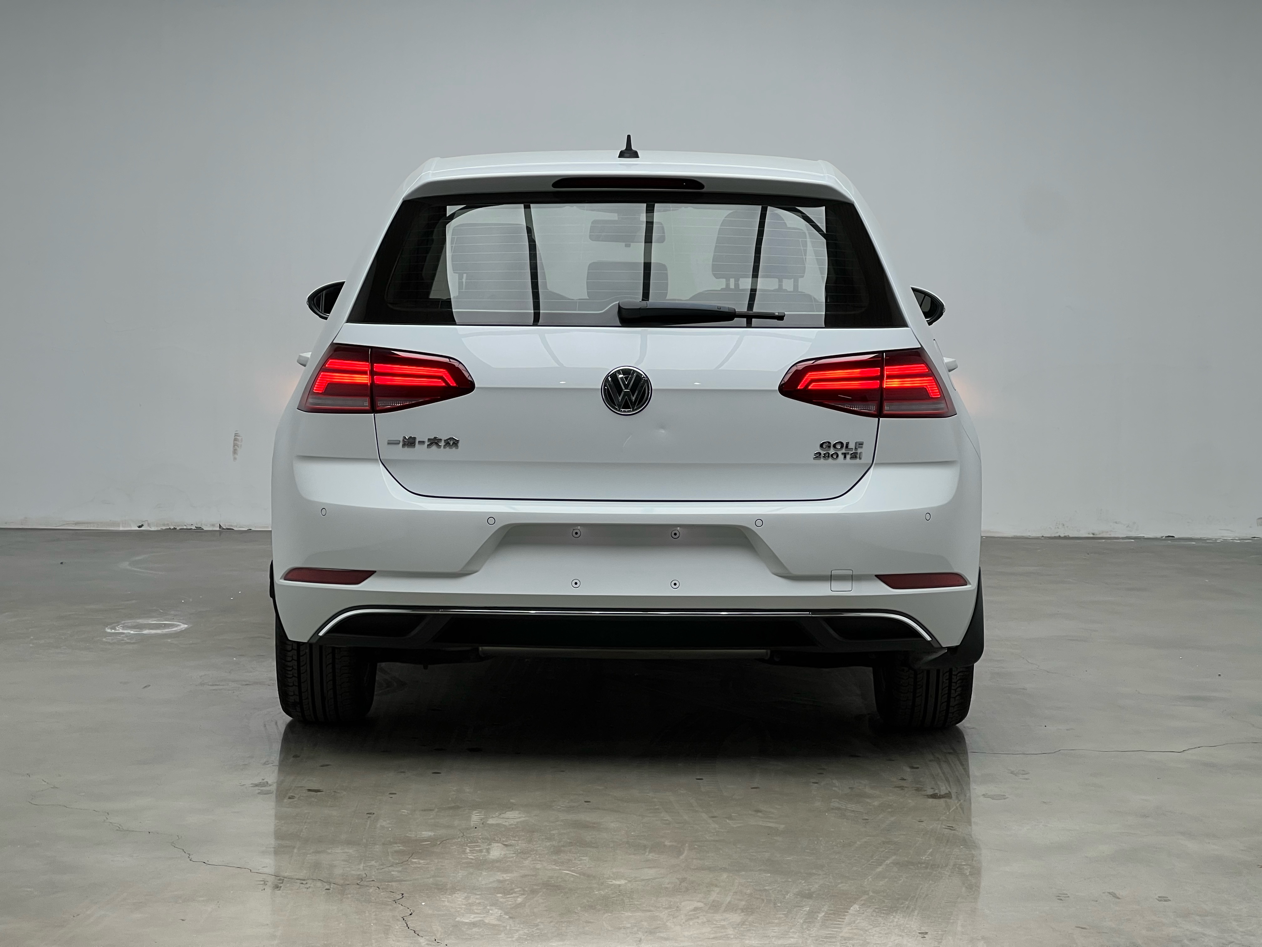 Volkswagen Golf 2019 #8 Volkswagen Golf 2019 car image #8