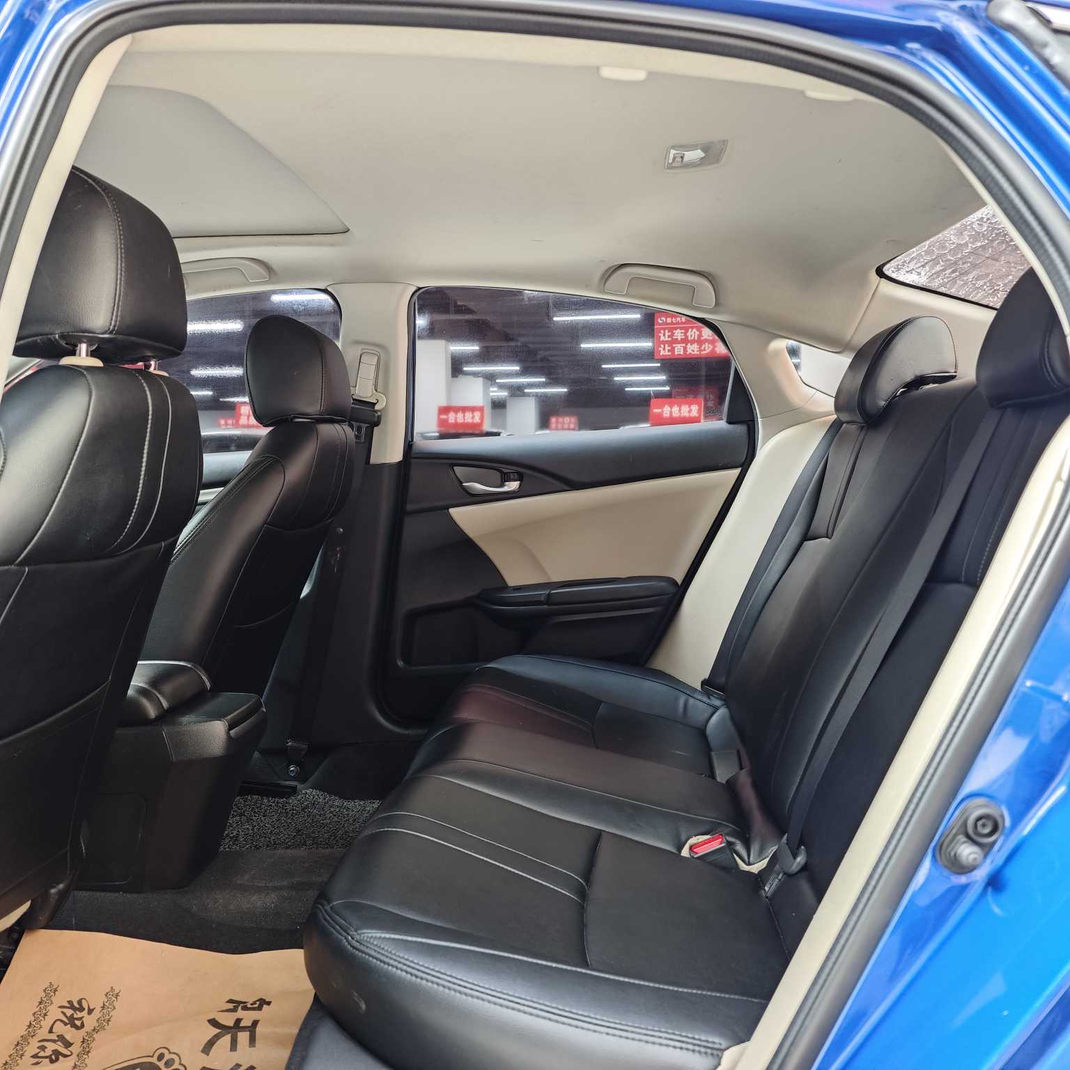 Honda Civic 2018 صورة سيارة #8