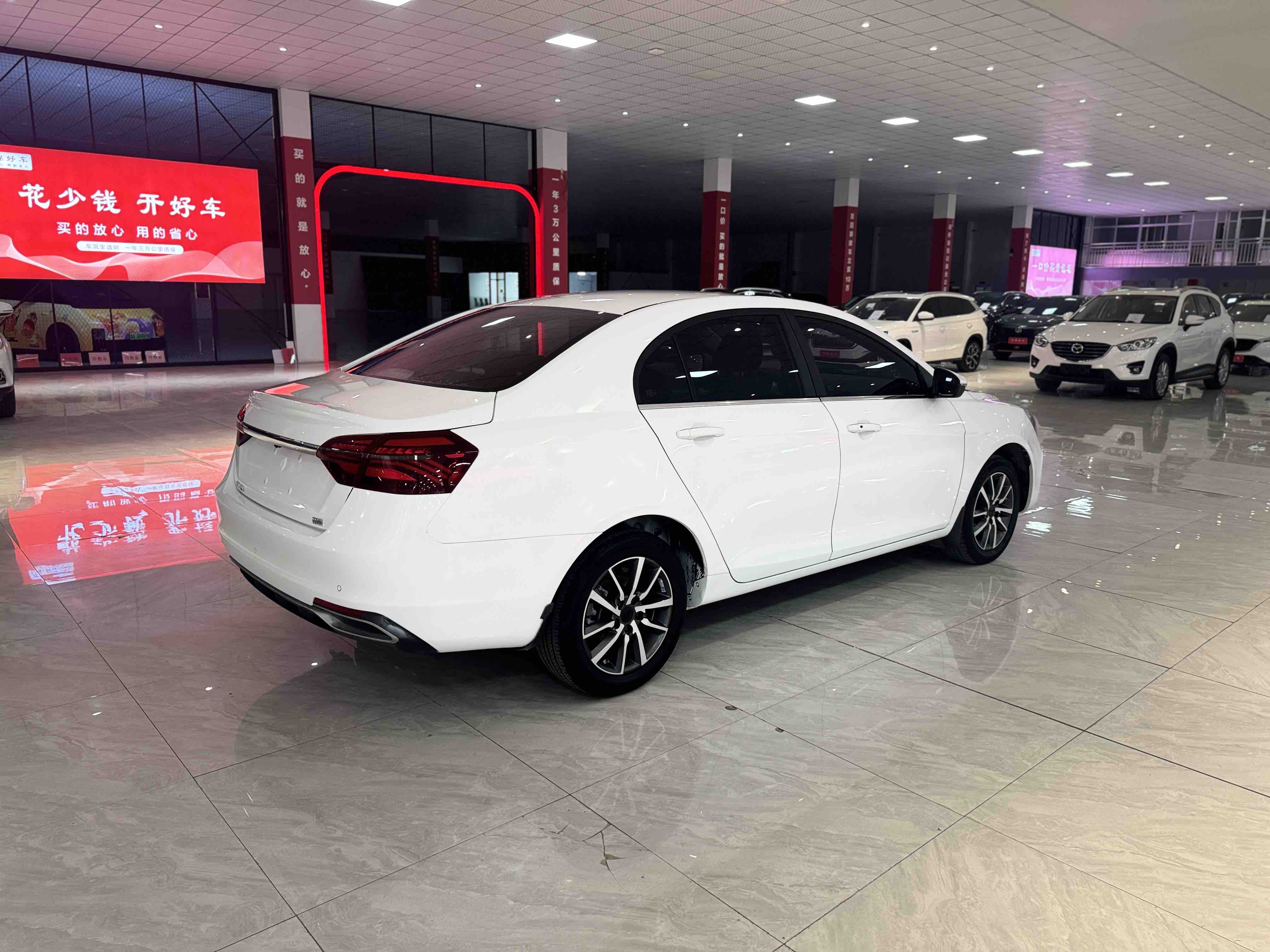 GEELY Emgrand 2020 #8 GEELY Emgrand 2020 car image #8
