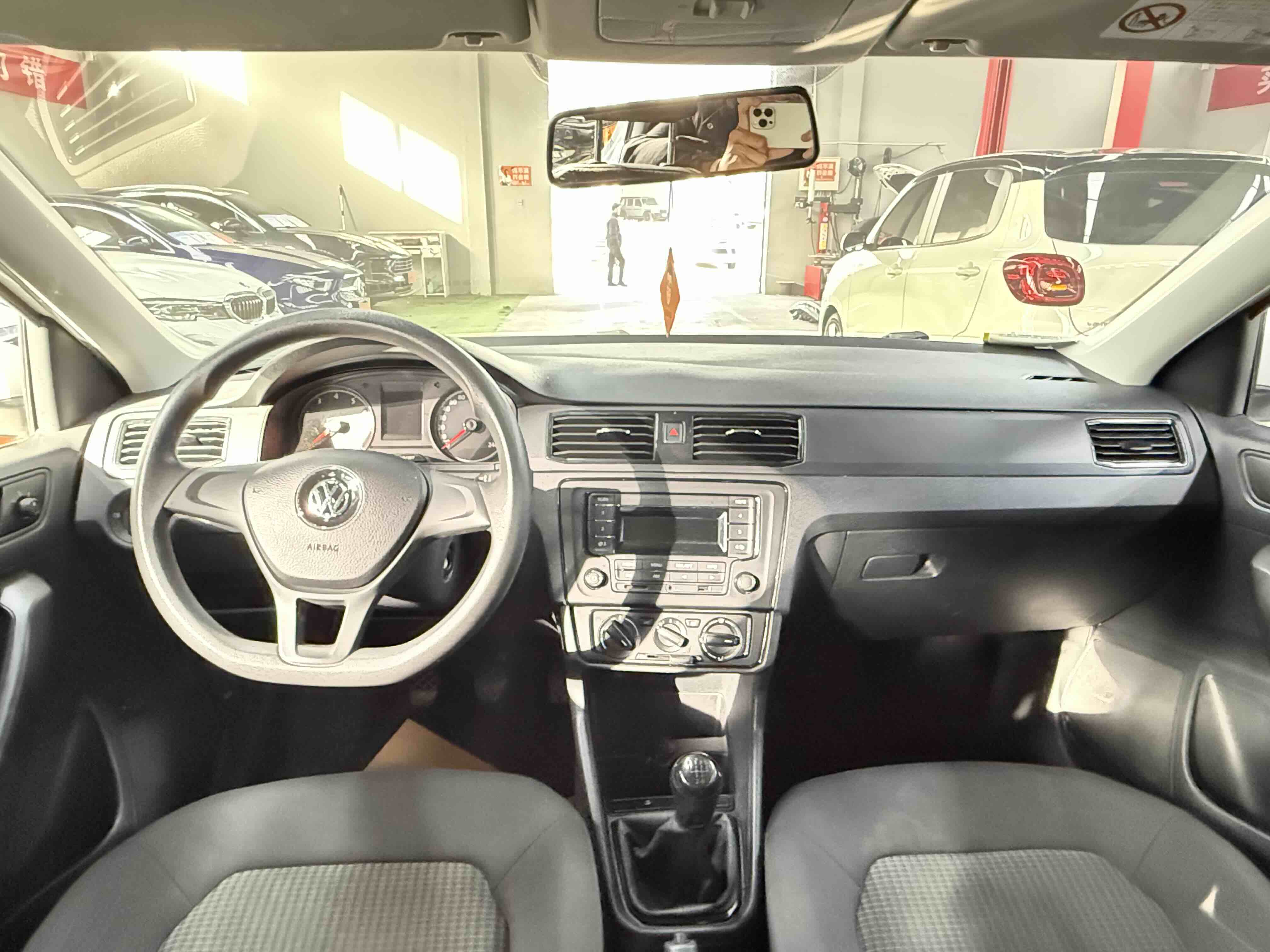 Volkswagen Santana 2021 car image #8