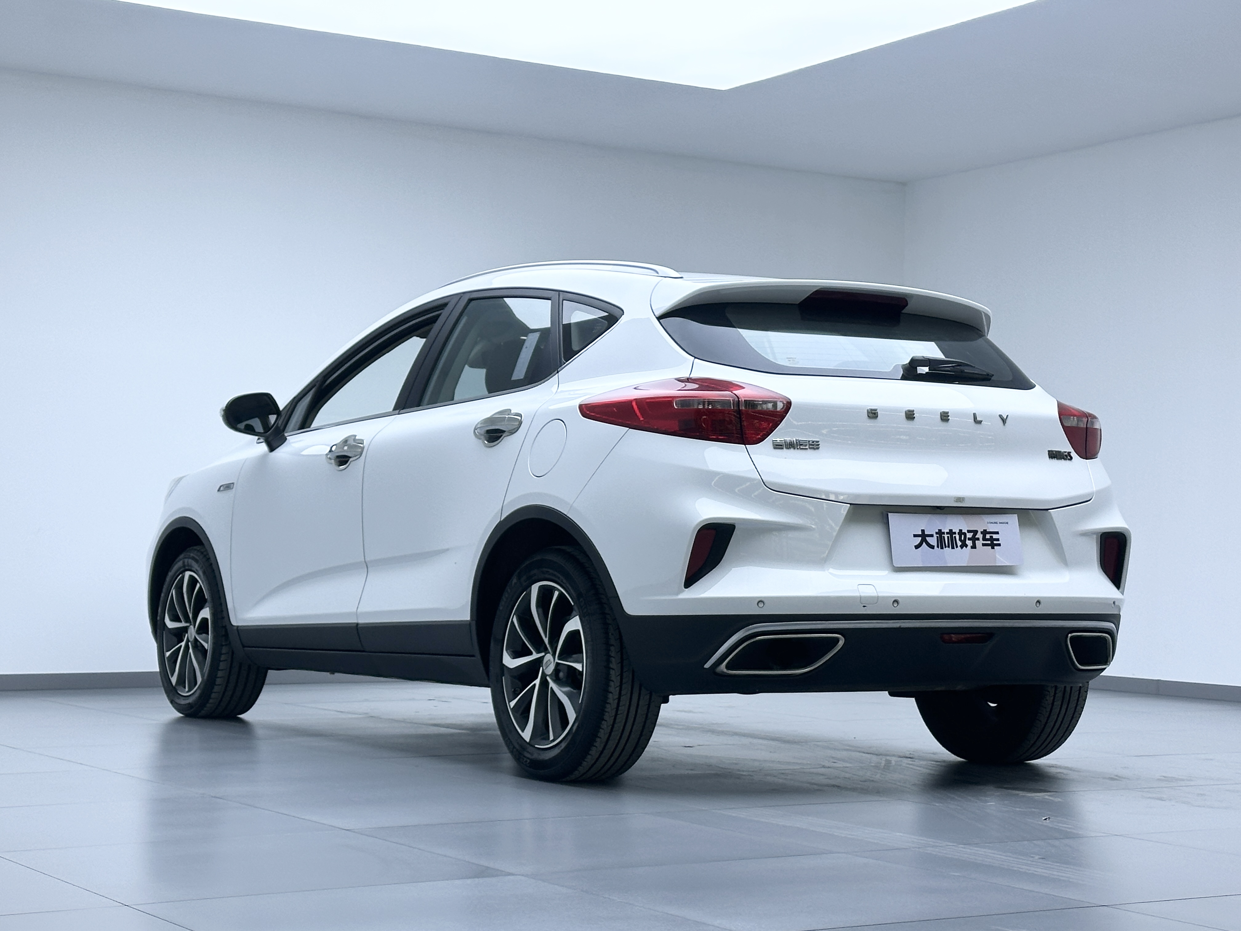 Emgrand GS 2019 #8 Emgrand GS 2019 car image #8