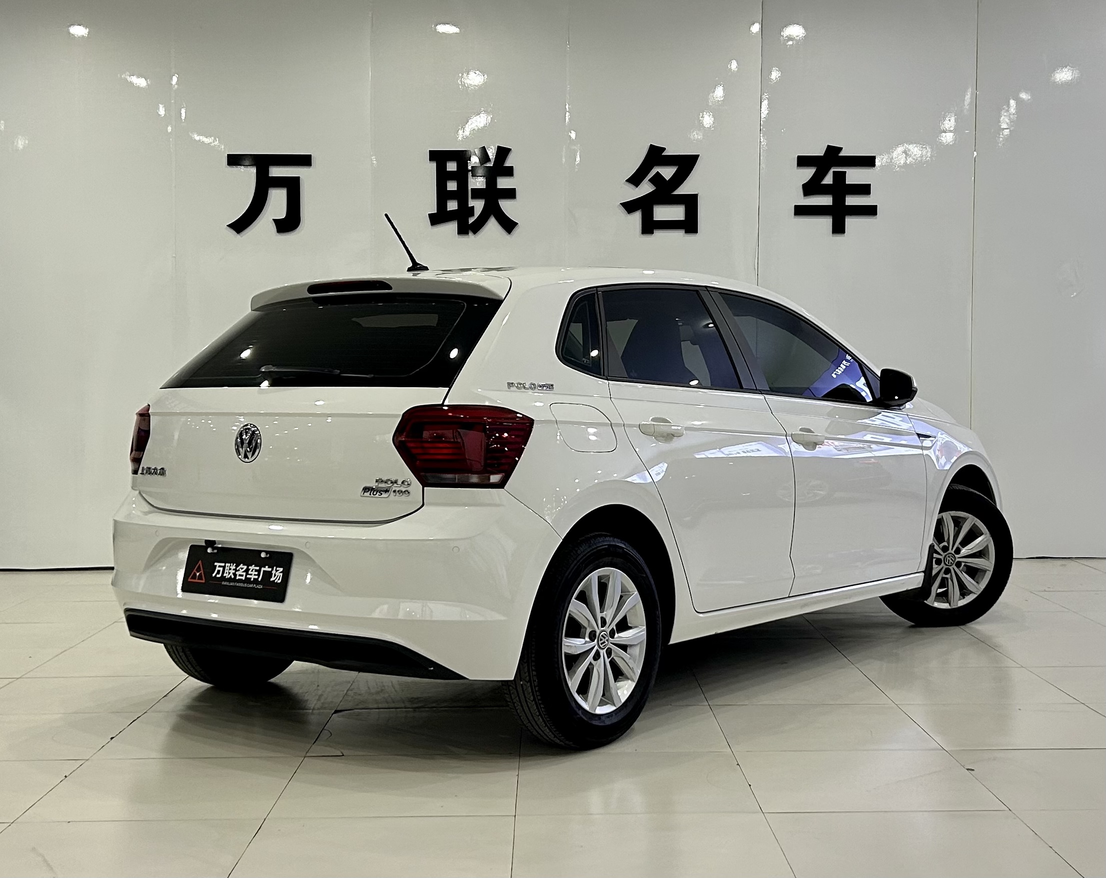 Volkswagen Polo 2021 car image #8