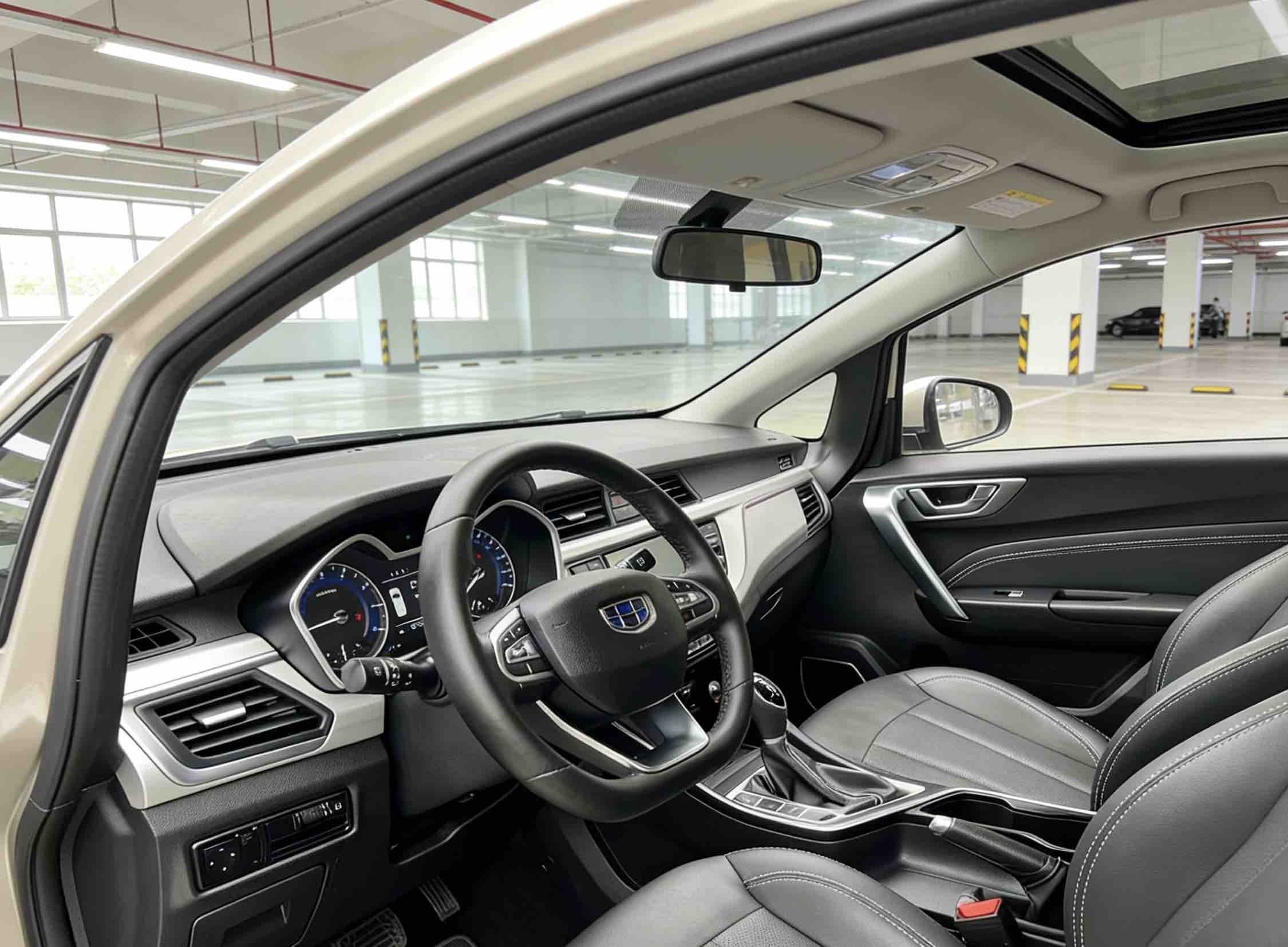 GEELY 2019 #8 GEELY 2019 car image #8