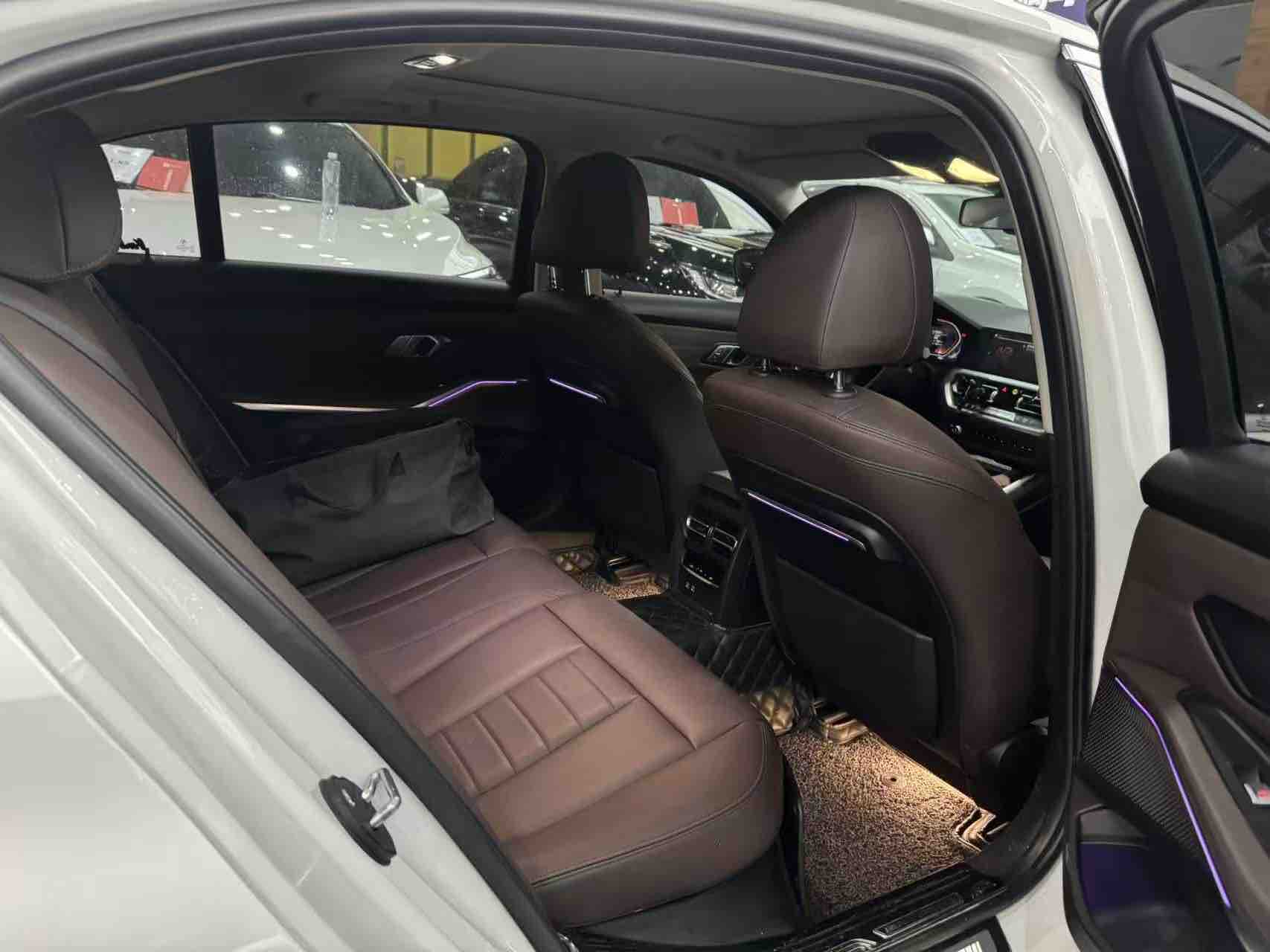 BMW 3 Series 2019 #8 BMW 3 Series 2019 car image #8