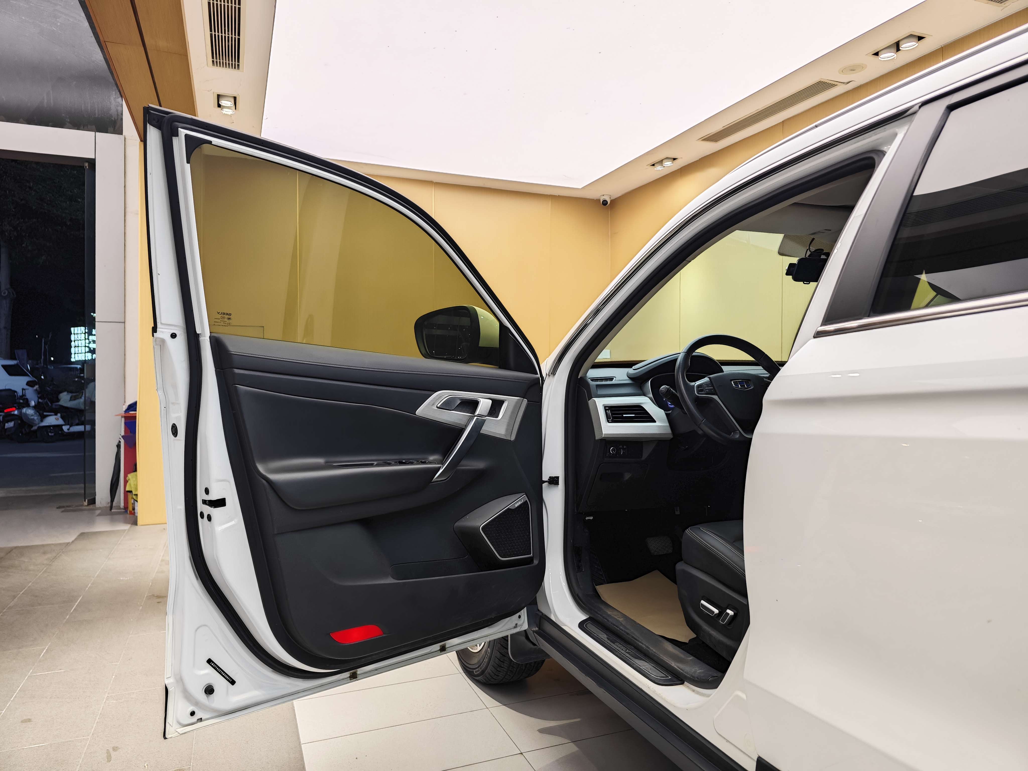 GEELY Boyue 2020 #8 GEELY Boyue 2020 car image #8