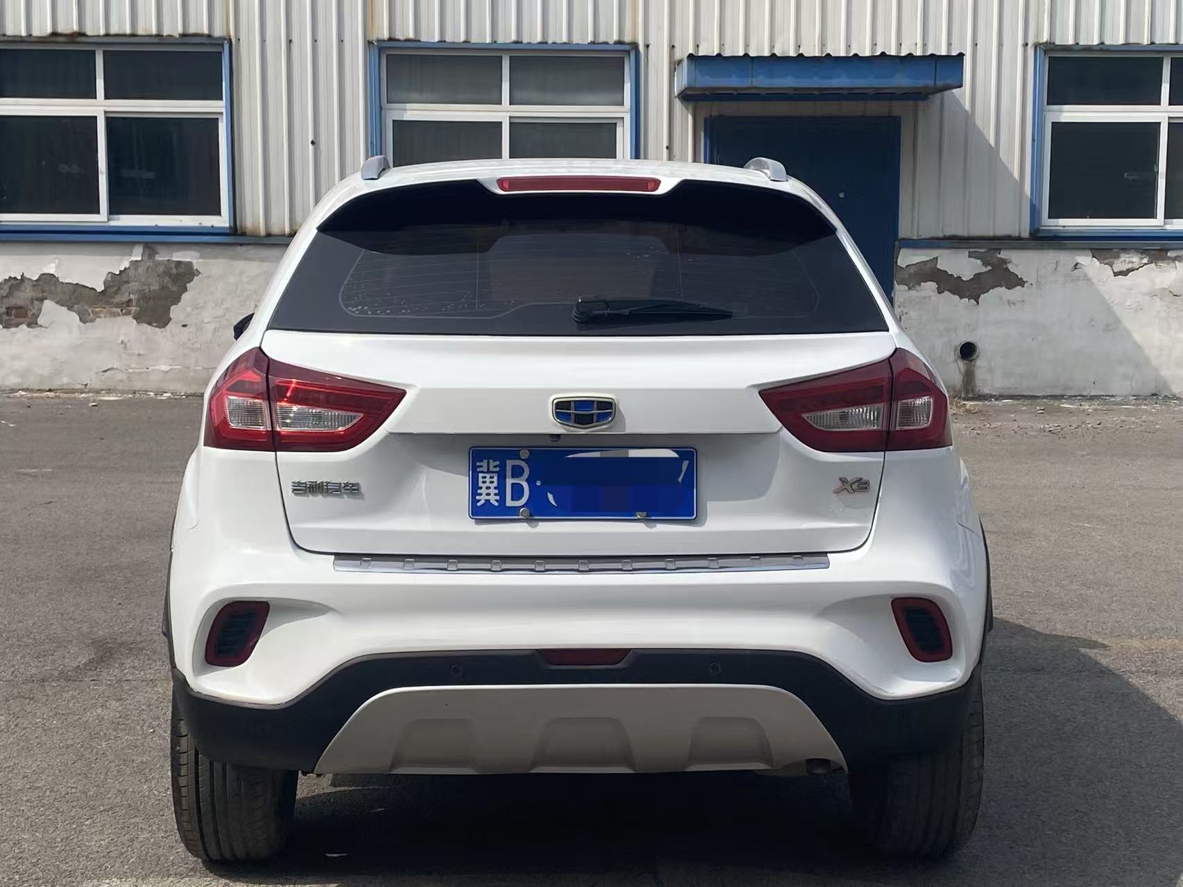 Vision X3 2019 car image #8