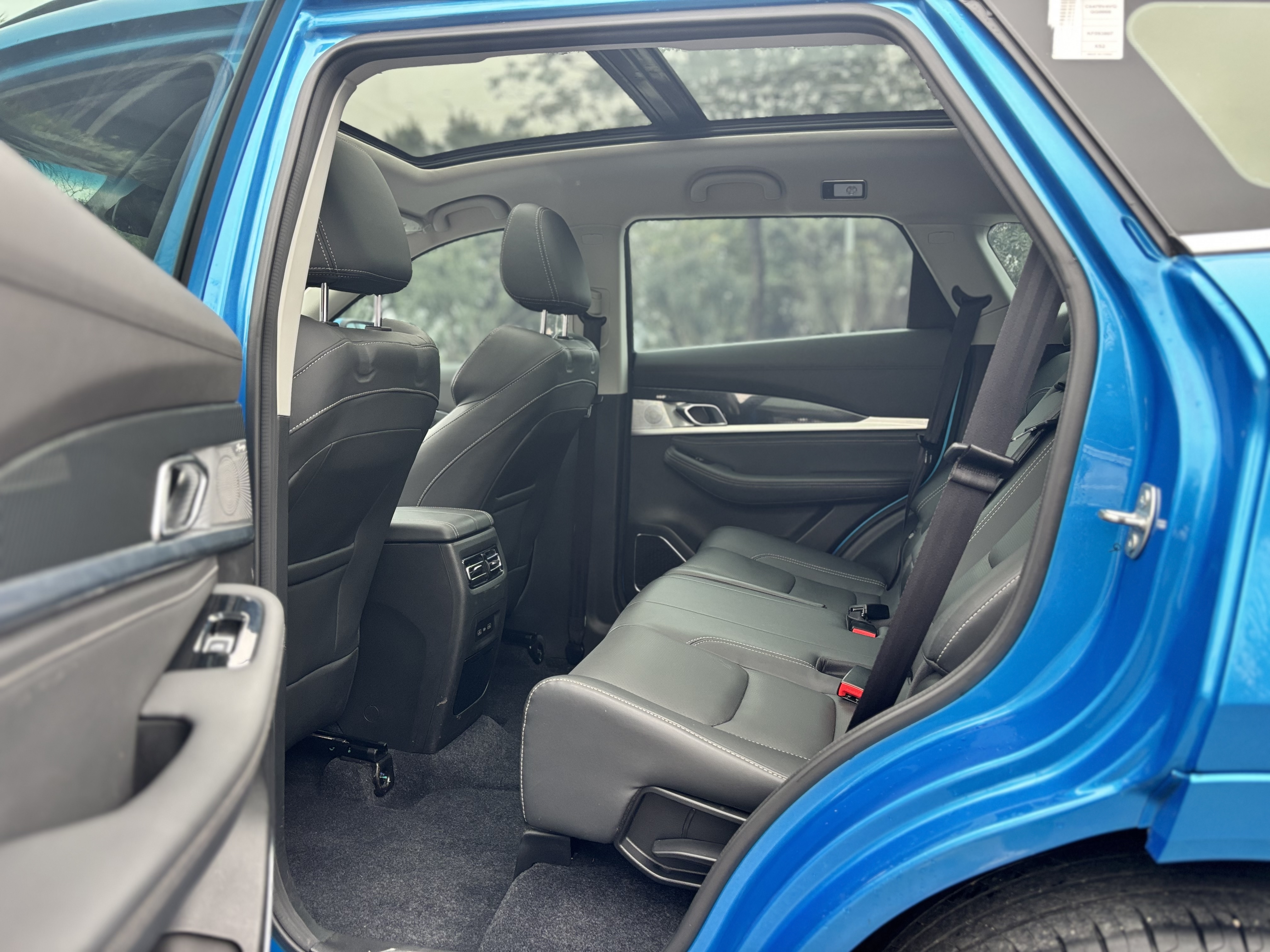 X70 2019 #8 X70 2019 car image #8