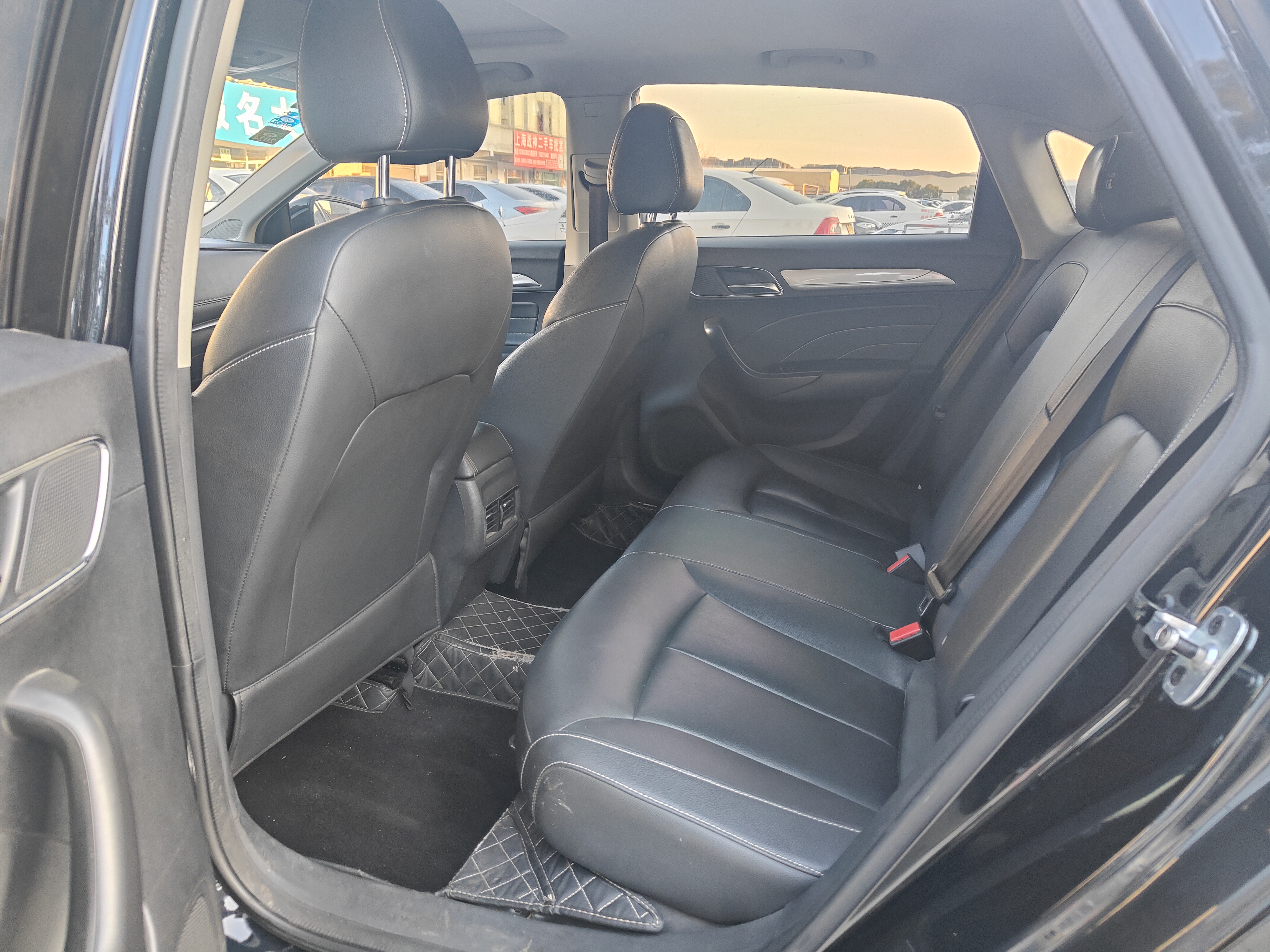 Roewe i6 New Energy 2019 imagen de coche #8