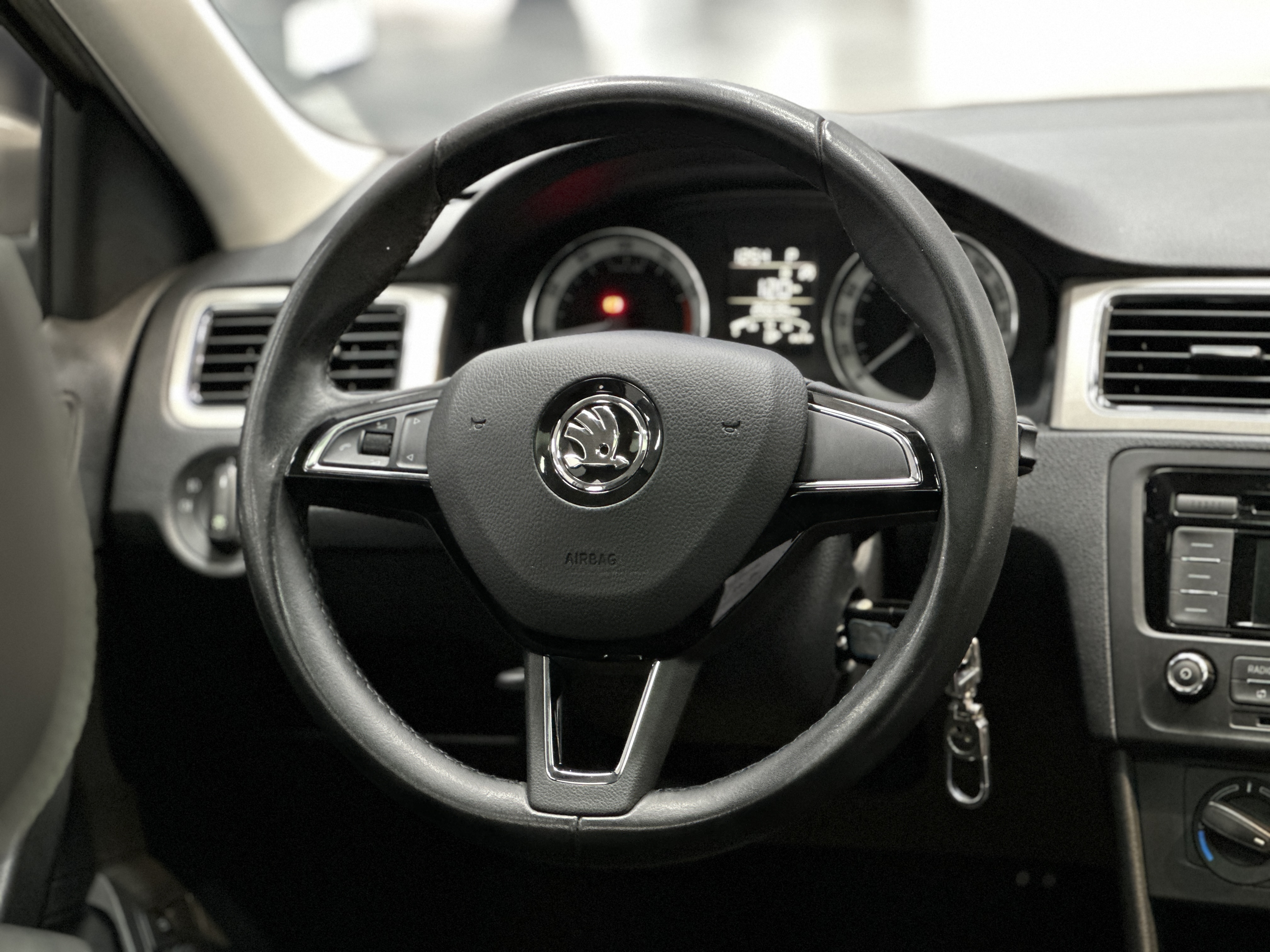 Skoda Rapid 2019 #8 Skoda Rapid 2019 car image #8