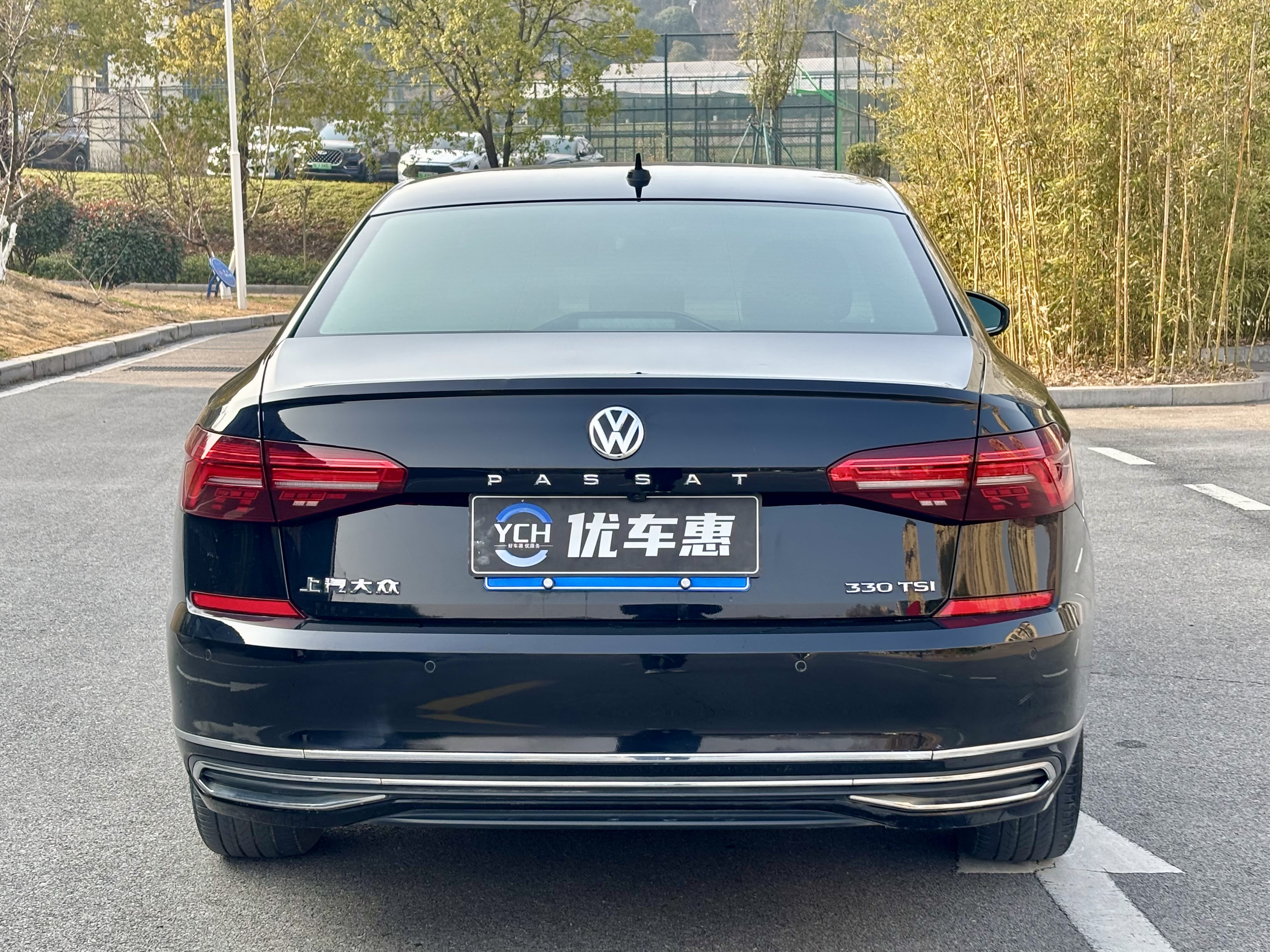 Volkswagen 2019 car image #8