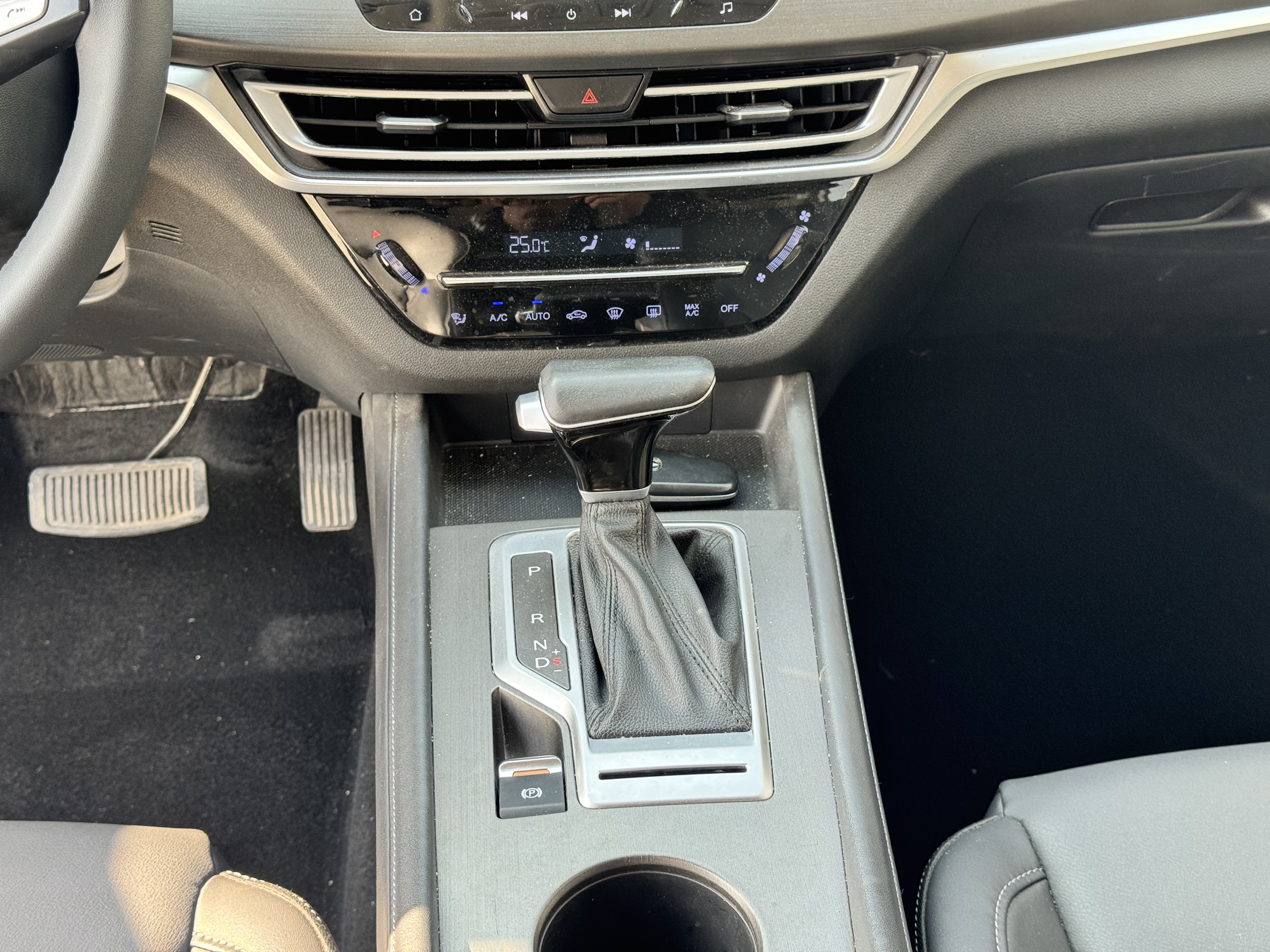 Changan 2020 car image #8