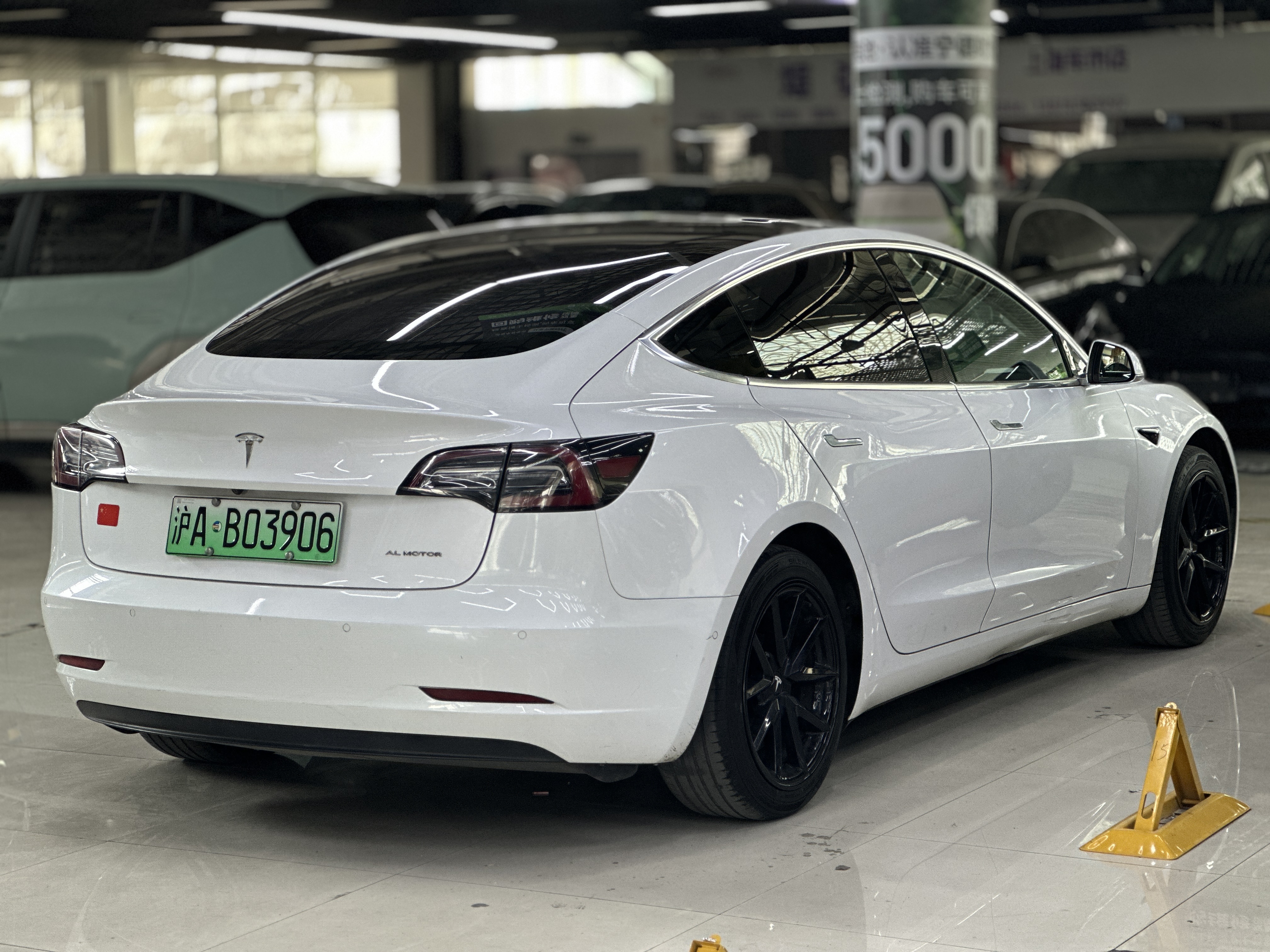 特斯拉 Model 3(进口) 2019 汽车图片 #8