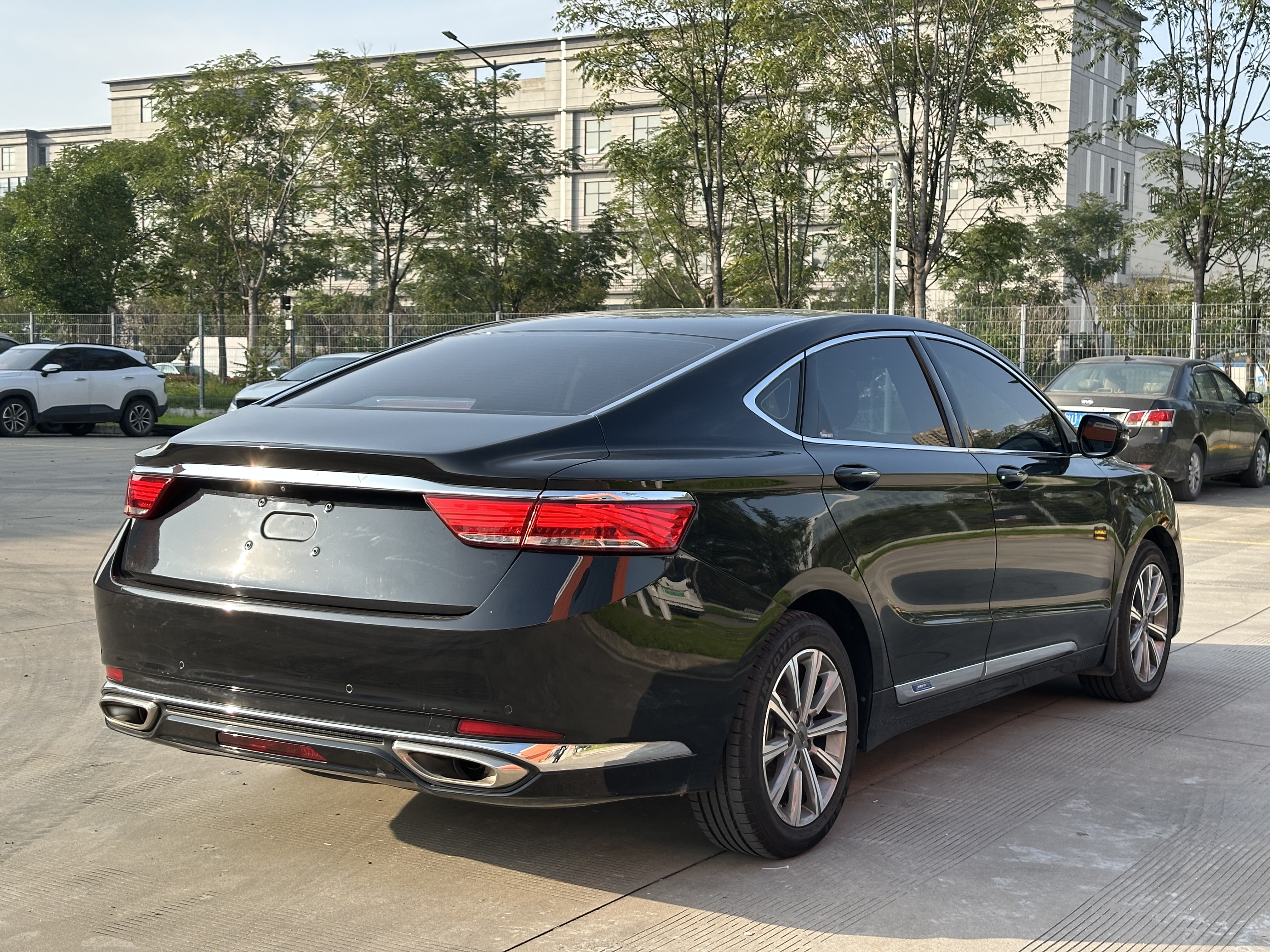 GEELY Ulion New Energy 2019 #8 GEELY Ulion New Energy 2019 car image #8