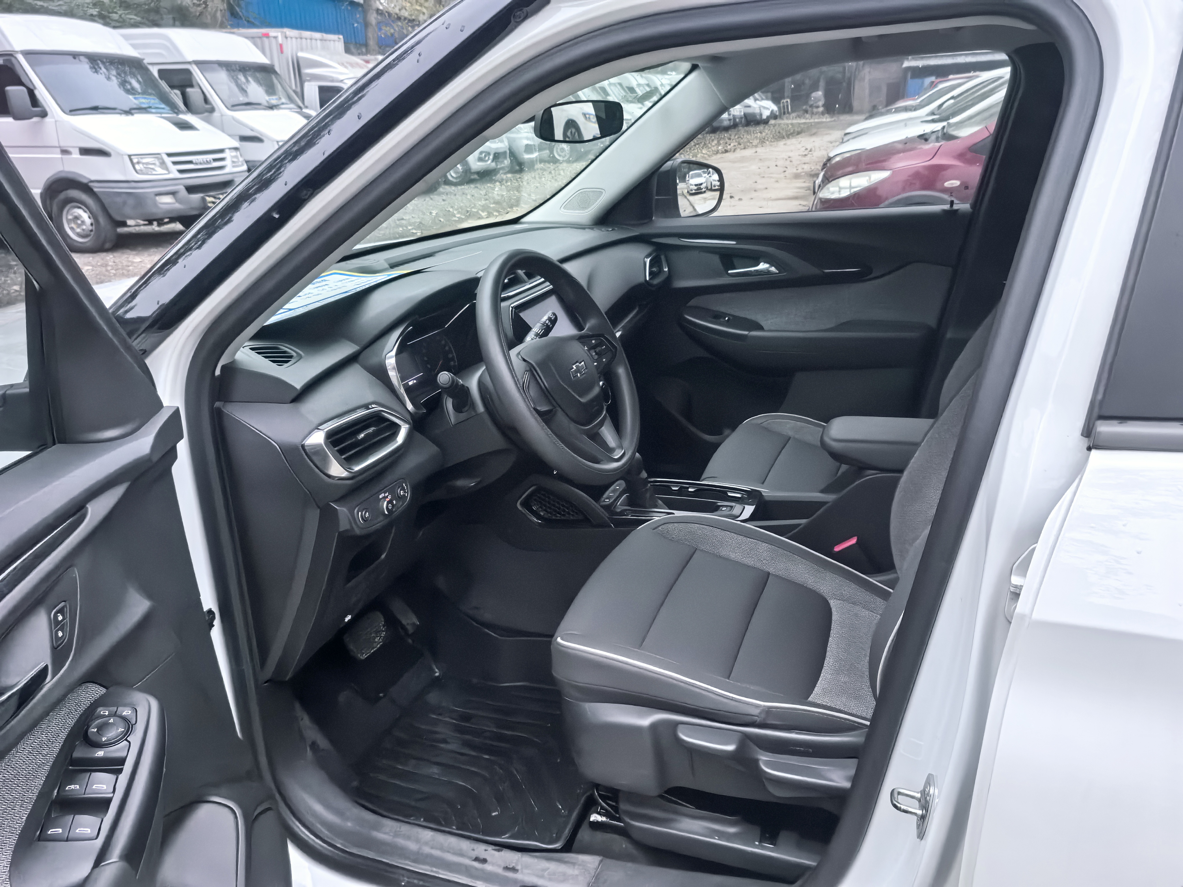 Chevrolet Trailblazer 2021 #8 Chevrolet Trailblazer 2021 car image #8