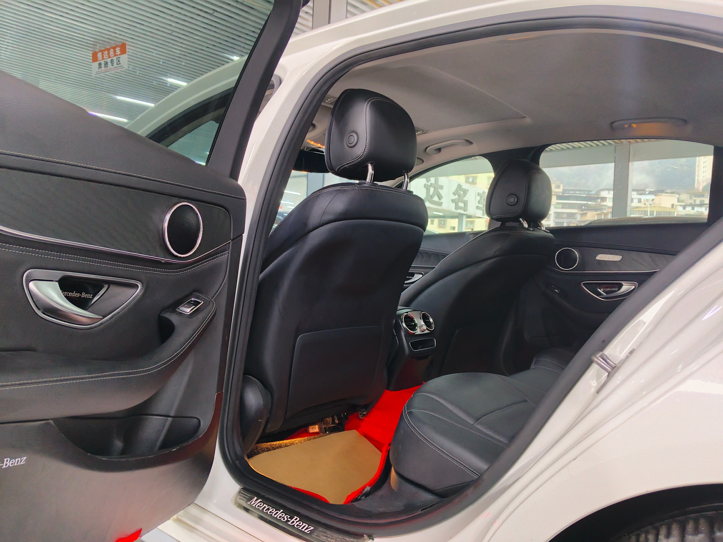 Mercedes-Benz C Class 2020 car image #8