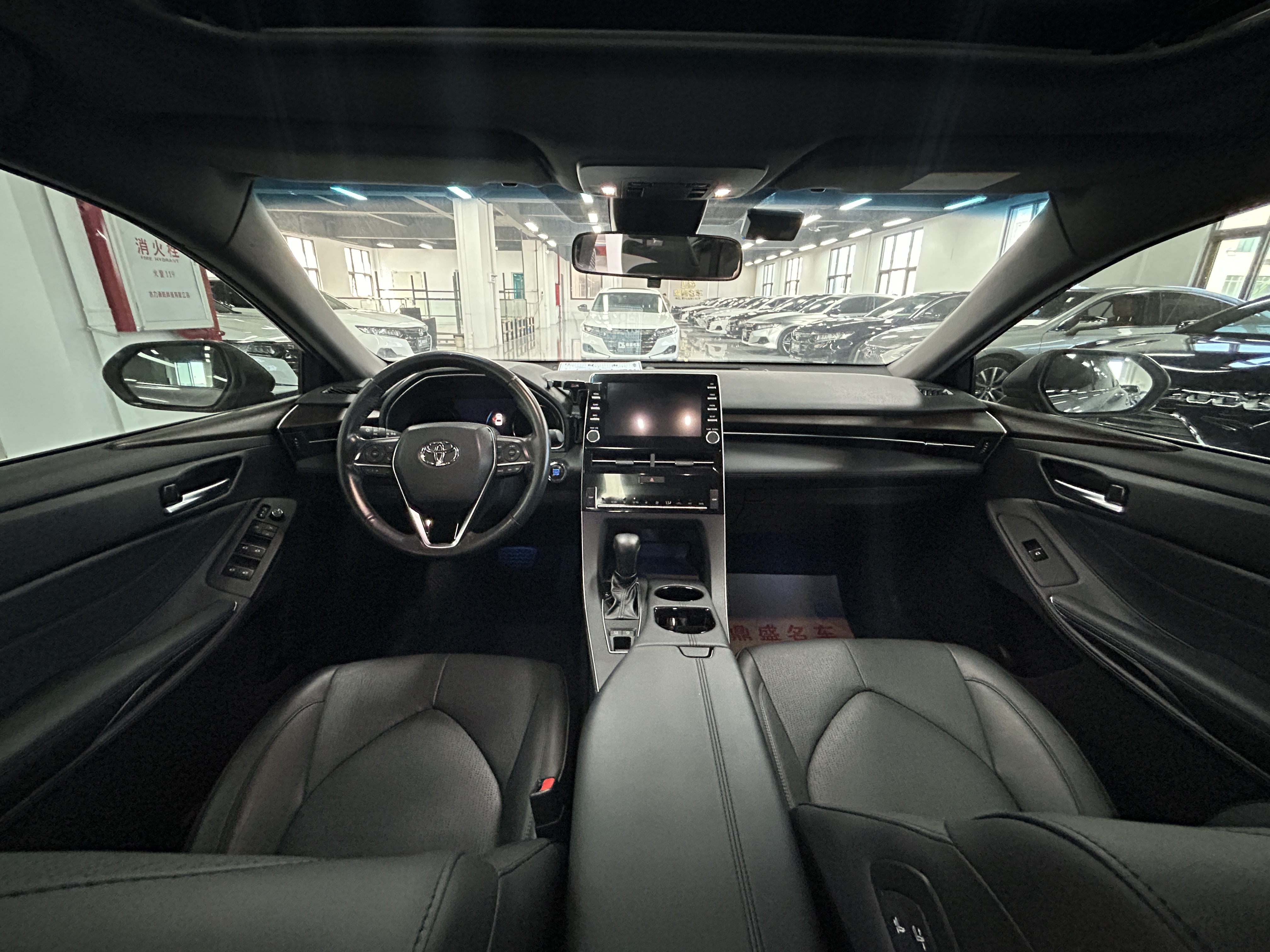 Toyota Avalon 2020 car image #8