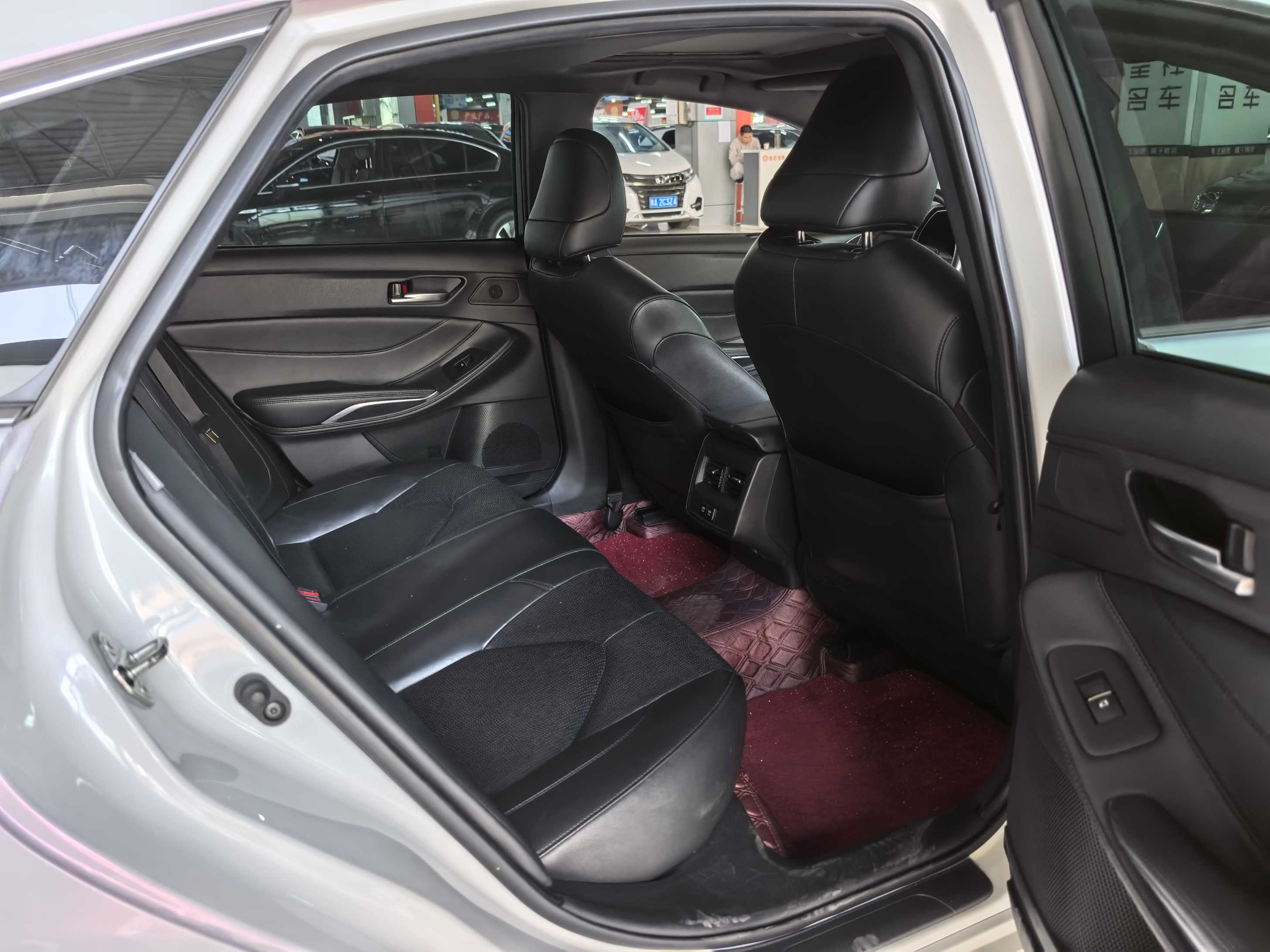 Toyota Avalon 2021 immagine di auto #8