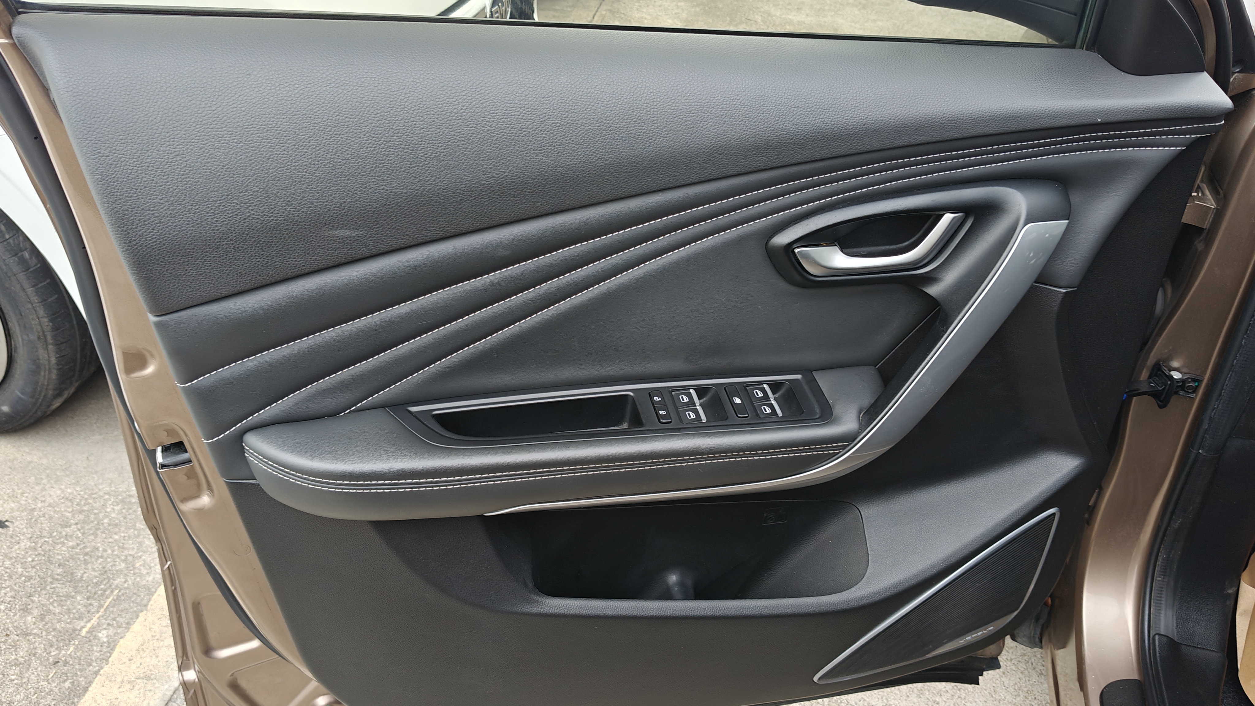 X70S 2019 #8 X70S 2019 car image #8