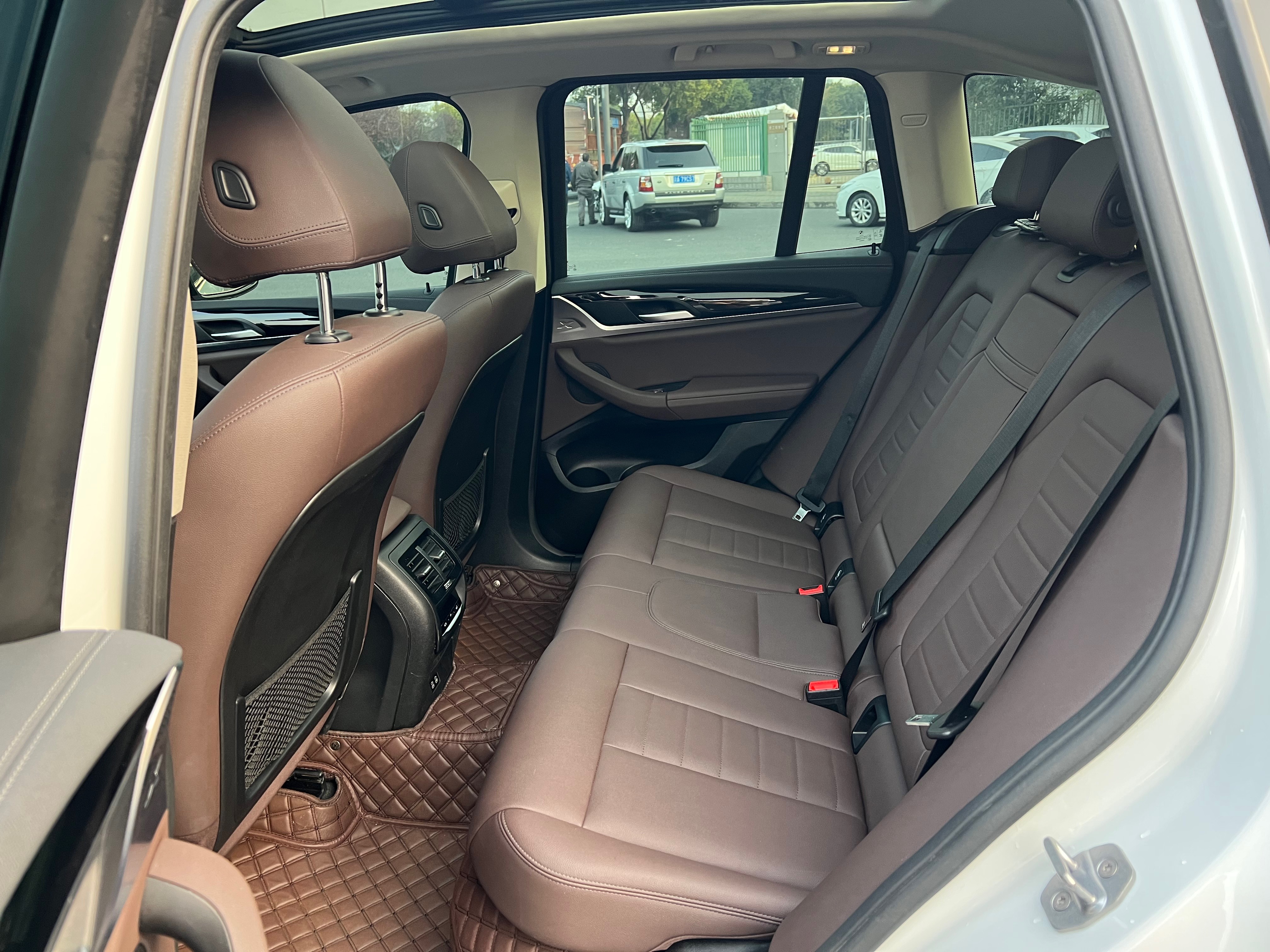 BMW X3 2020 car image #8