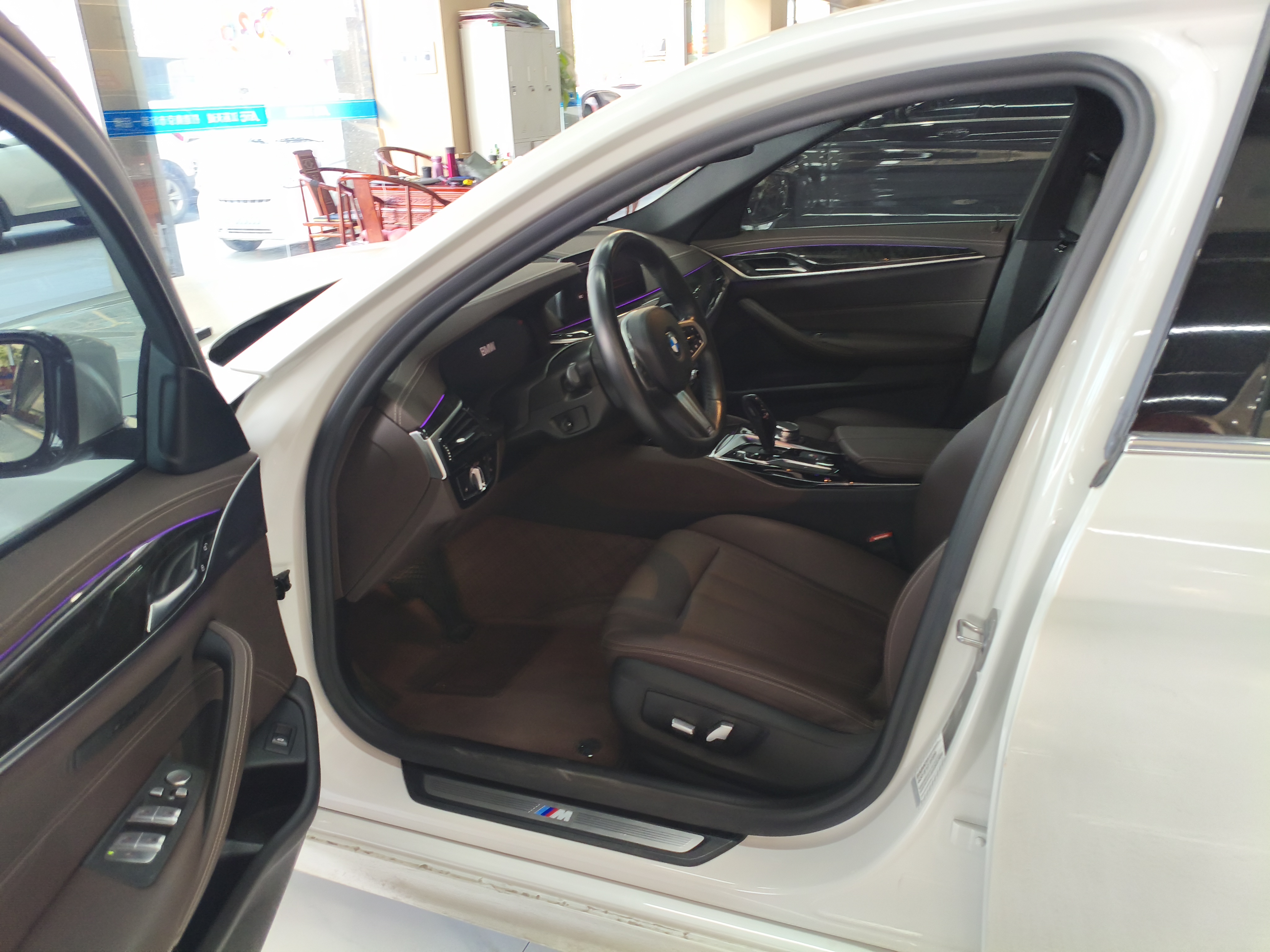 BMW 5 Series 2020 car image #8