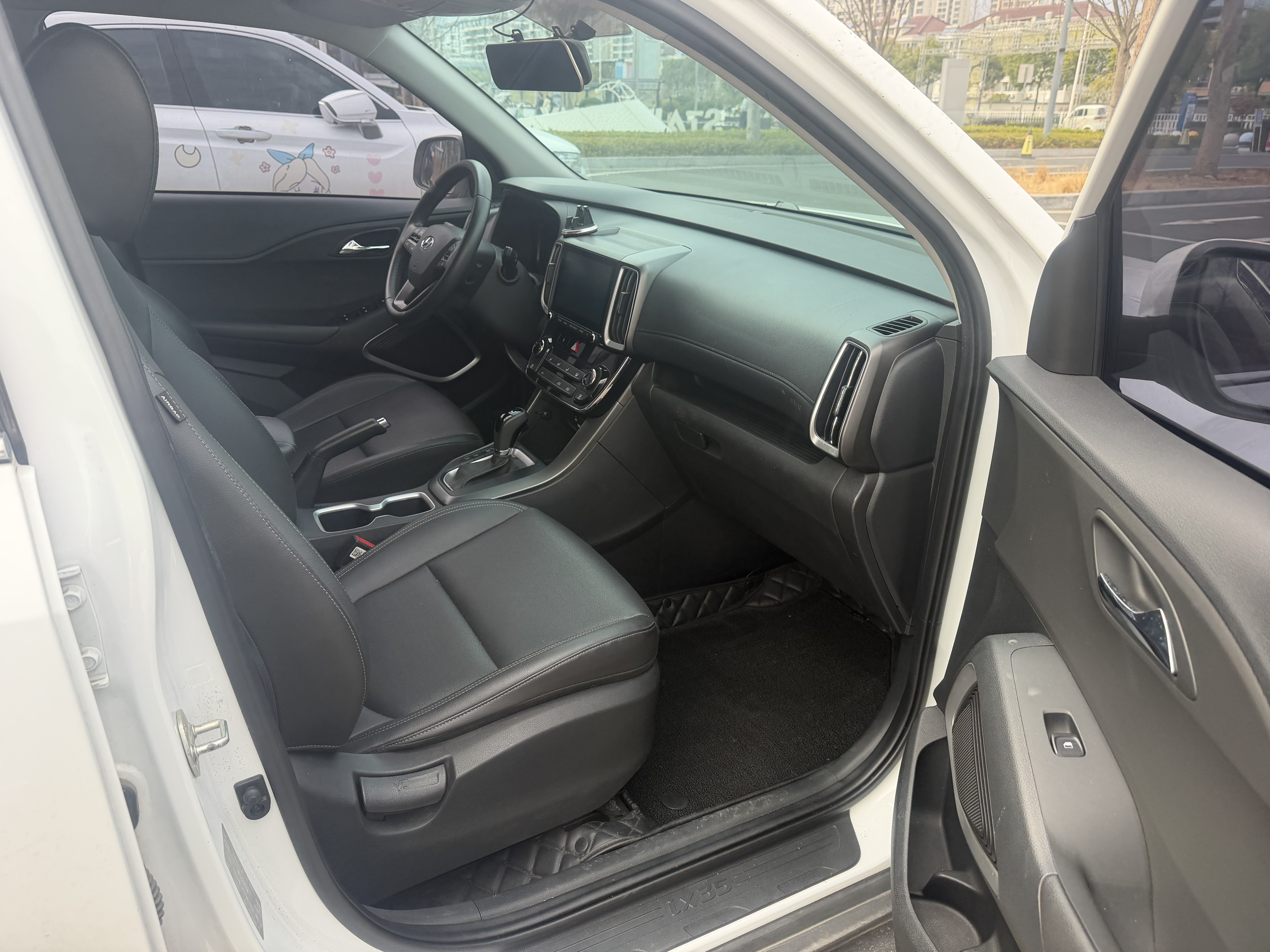 Hyundai ix35 2019 car image #8