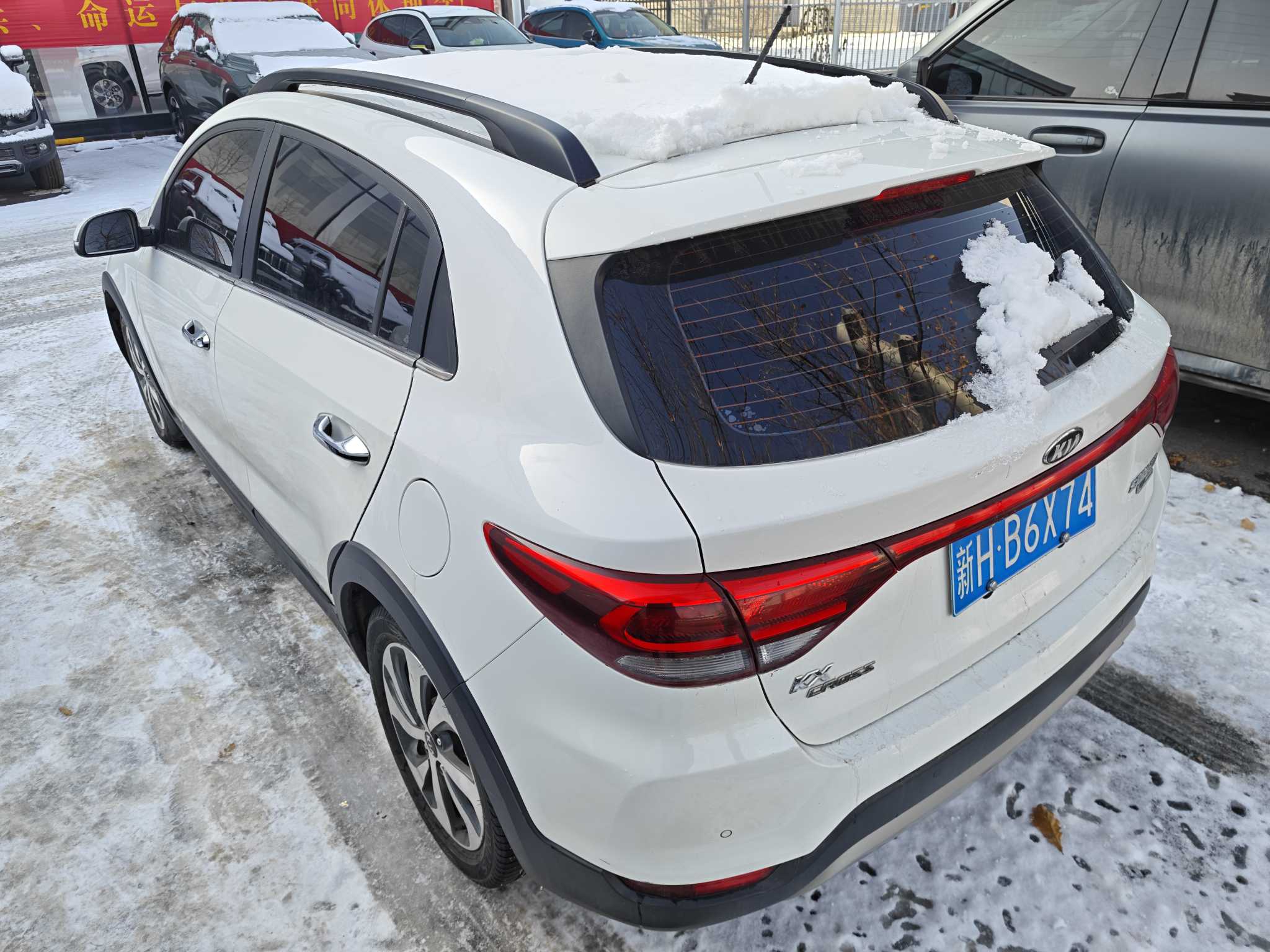 Kia Rio Cross 2020 car image #8