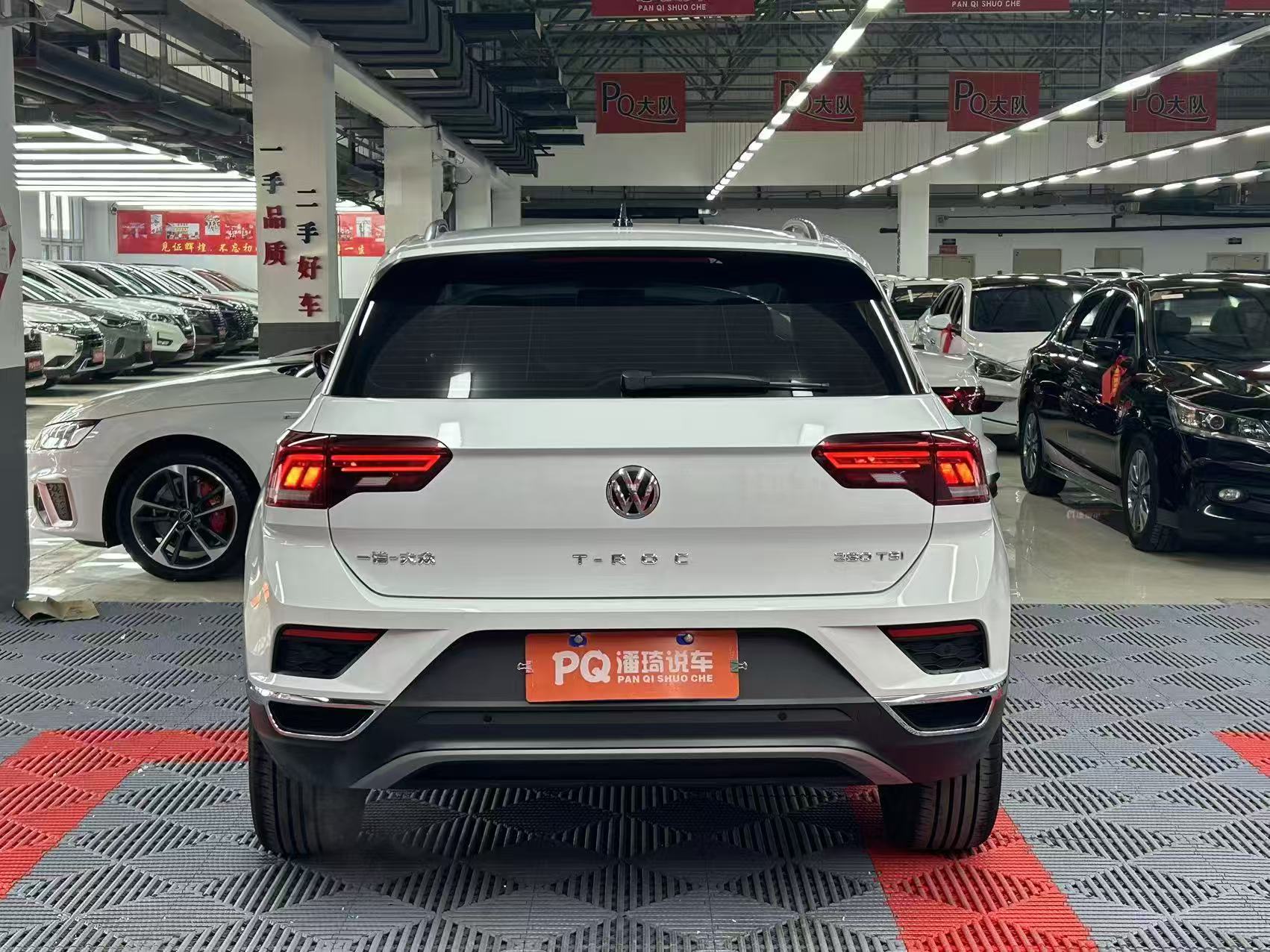 T-Roc 2021 car image #8